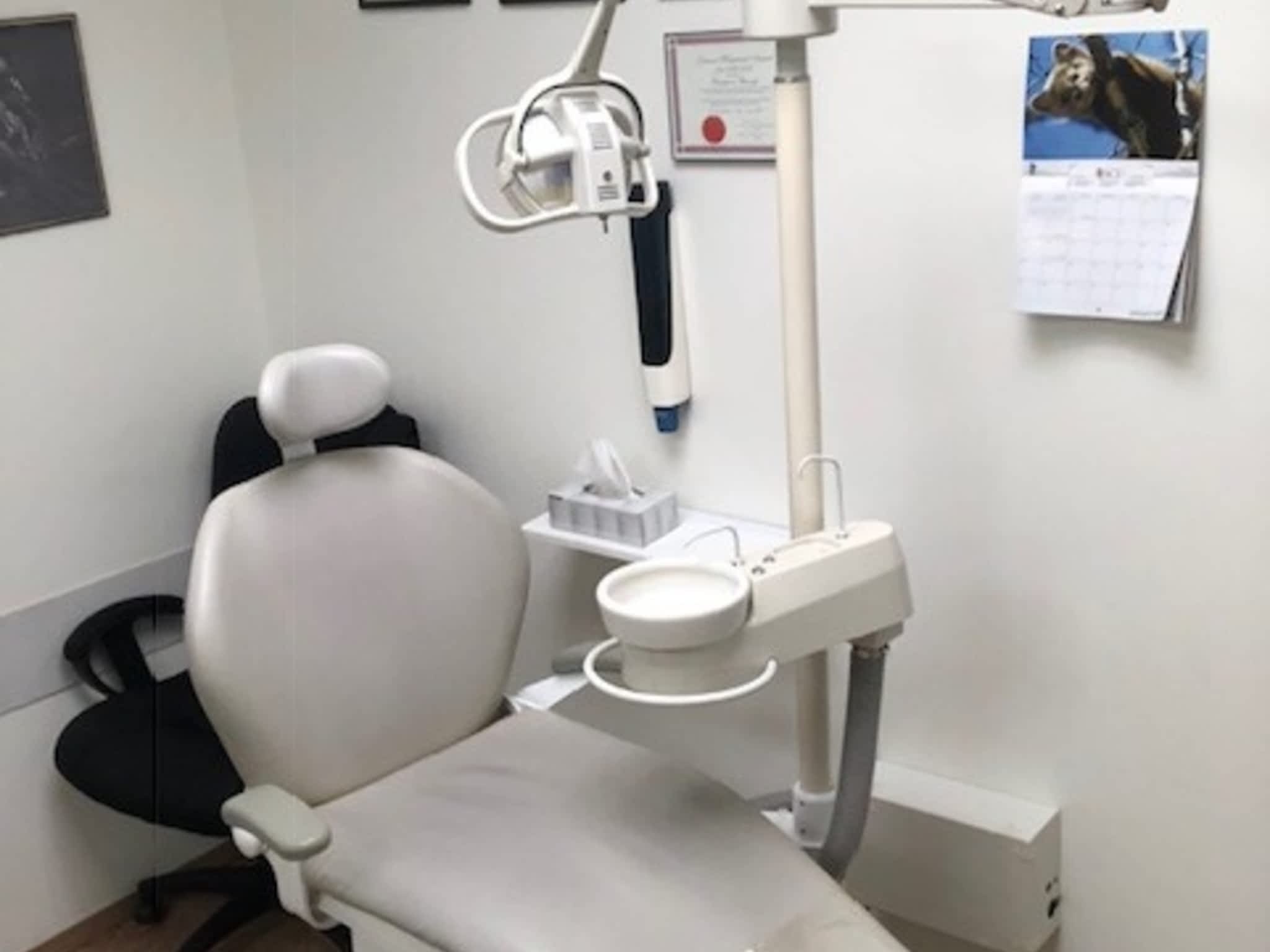 photo Correct Denture Clinic