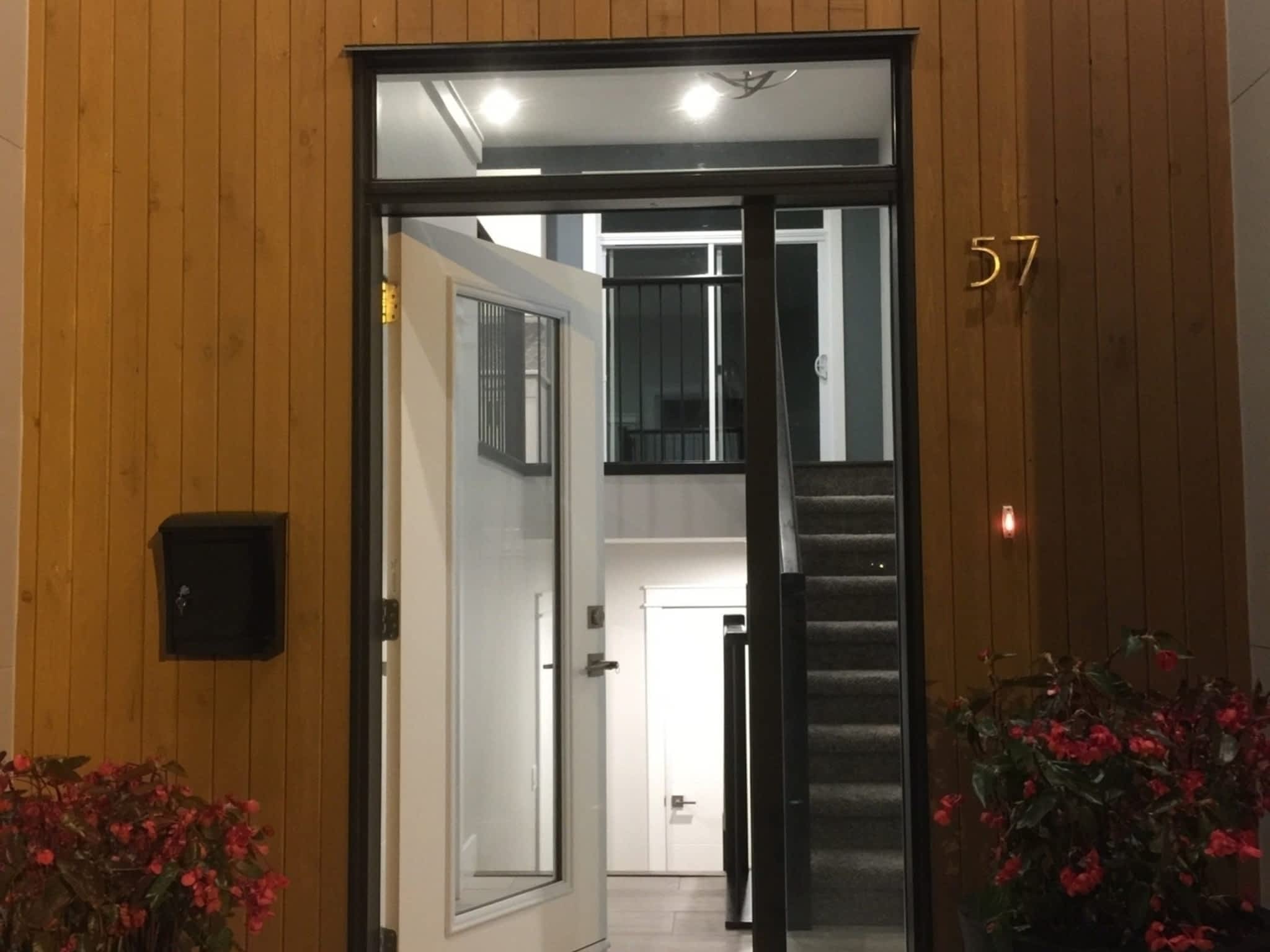 photo Technicon Industries