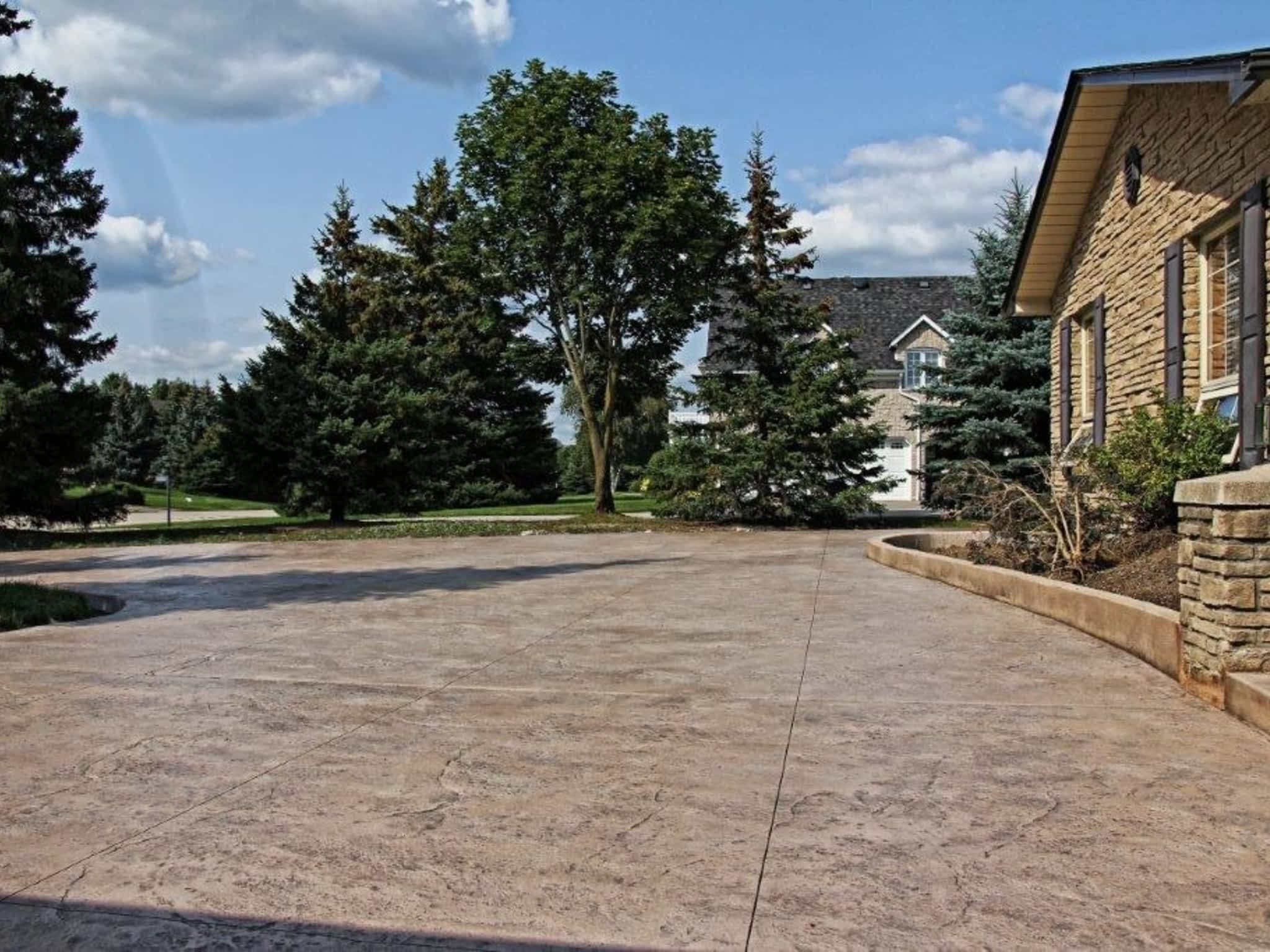 photo CFJ Paving Ltd