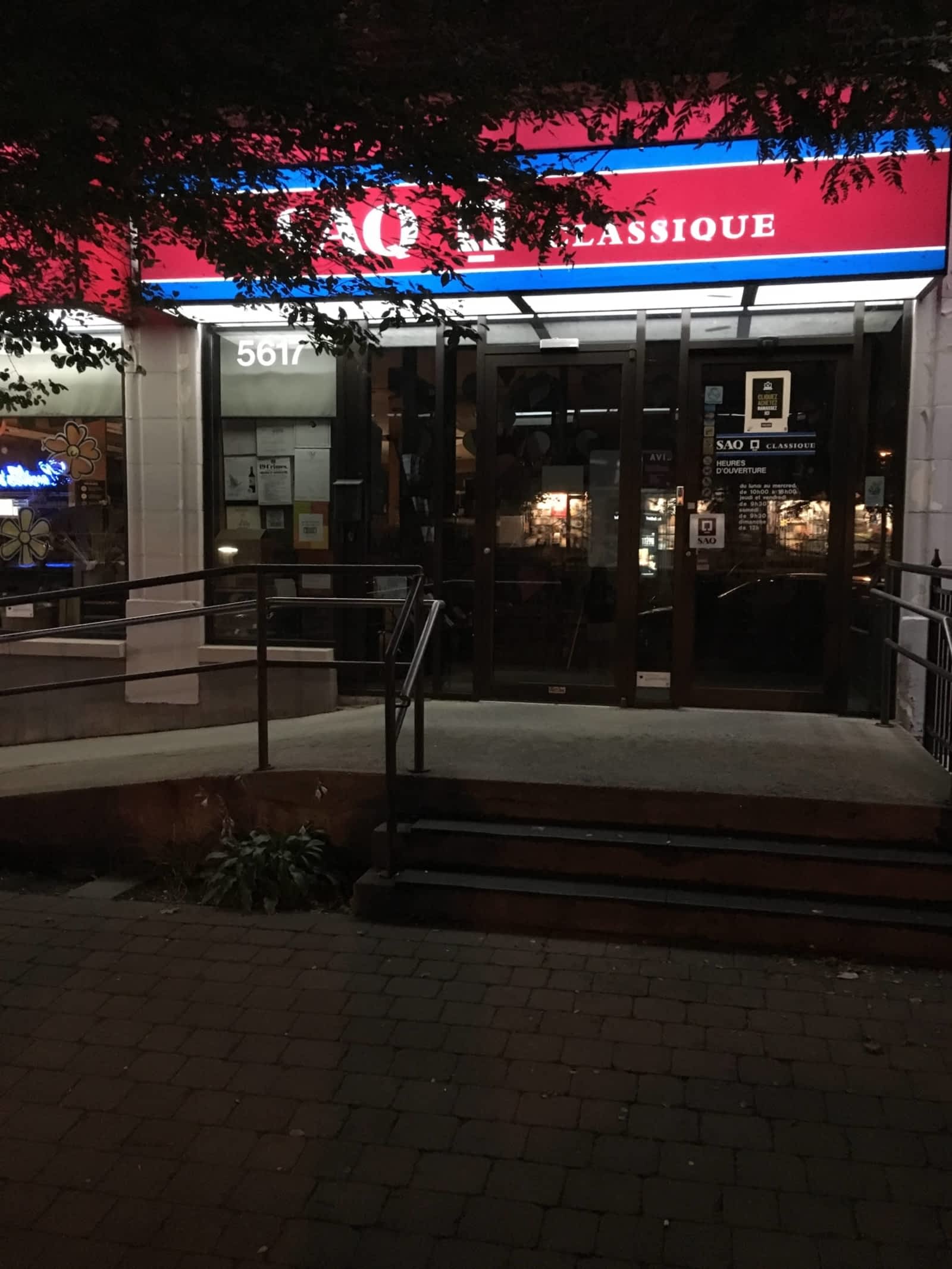 SAQ Horaire d'ouverture 5617, av de Monkland, Montréal, QC