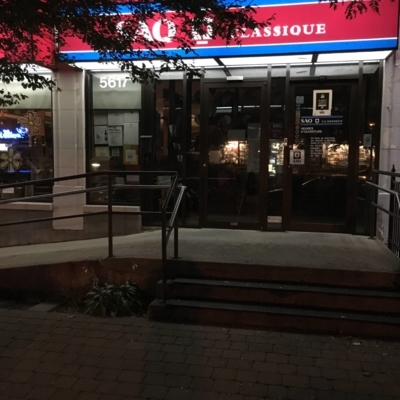 SAQ-N.D.G. - Rue Monkland - Boutiques de boissons alcoolisées