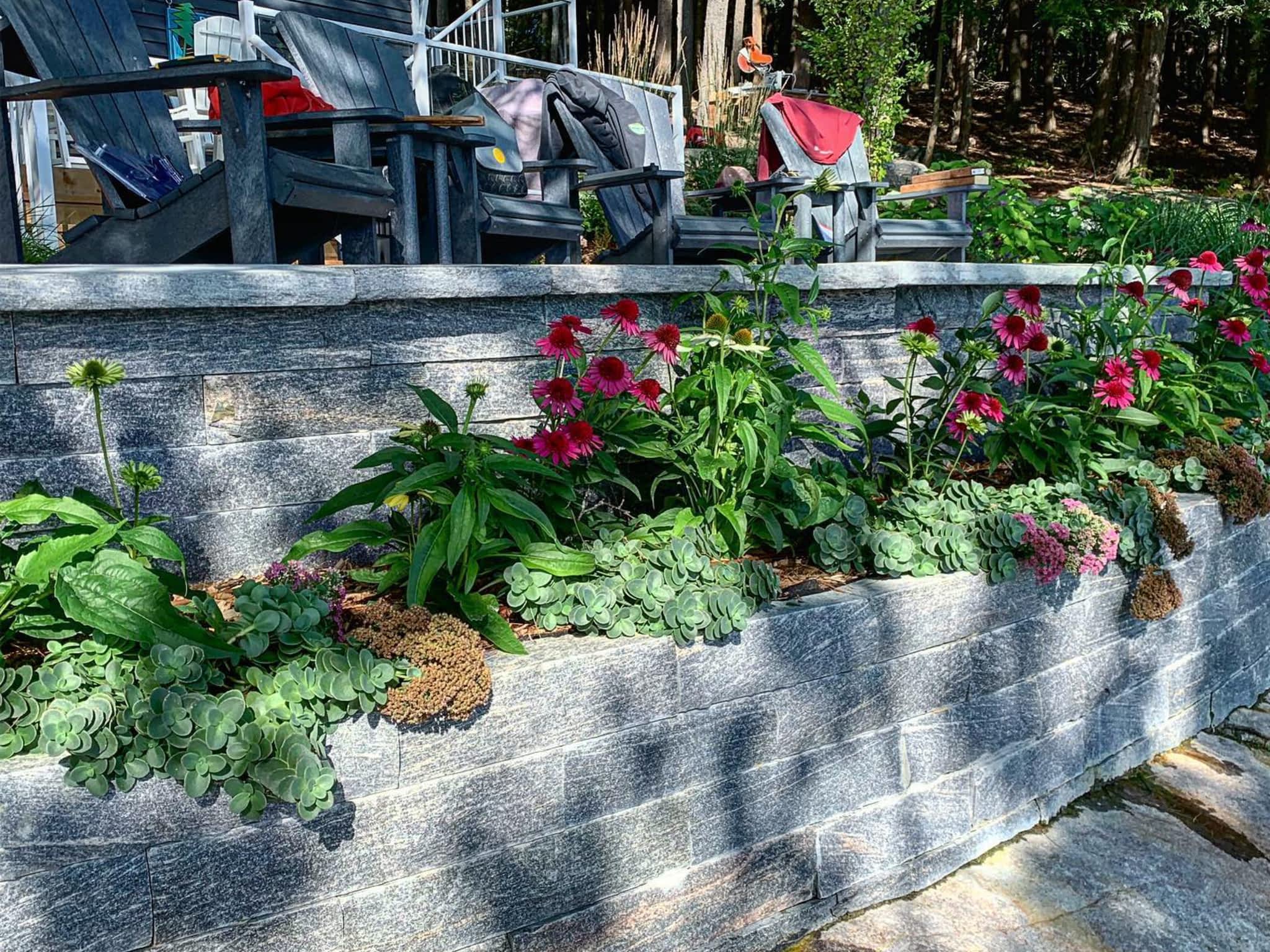 photo Pratt's Lawn Care & Landscapes