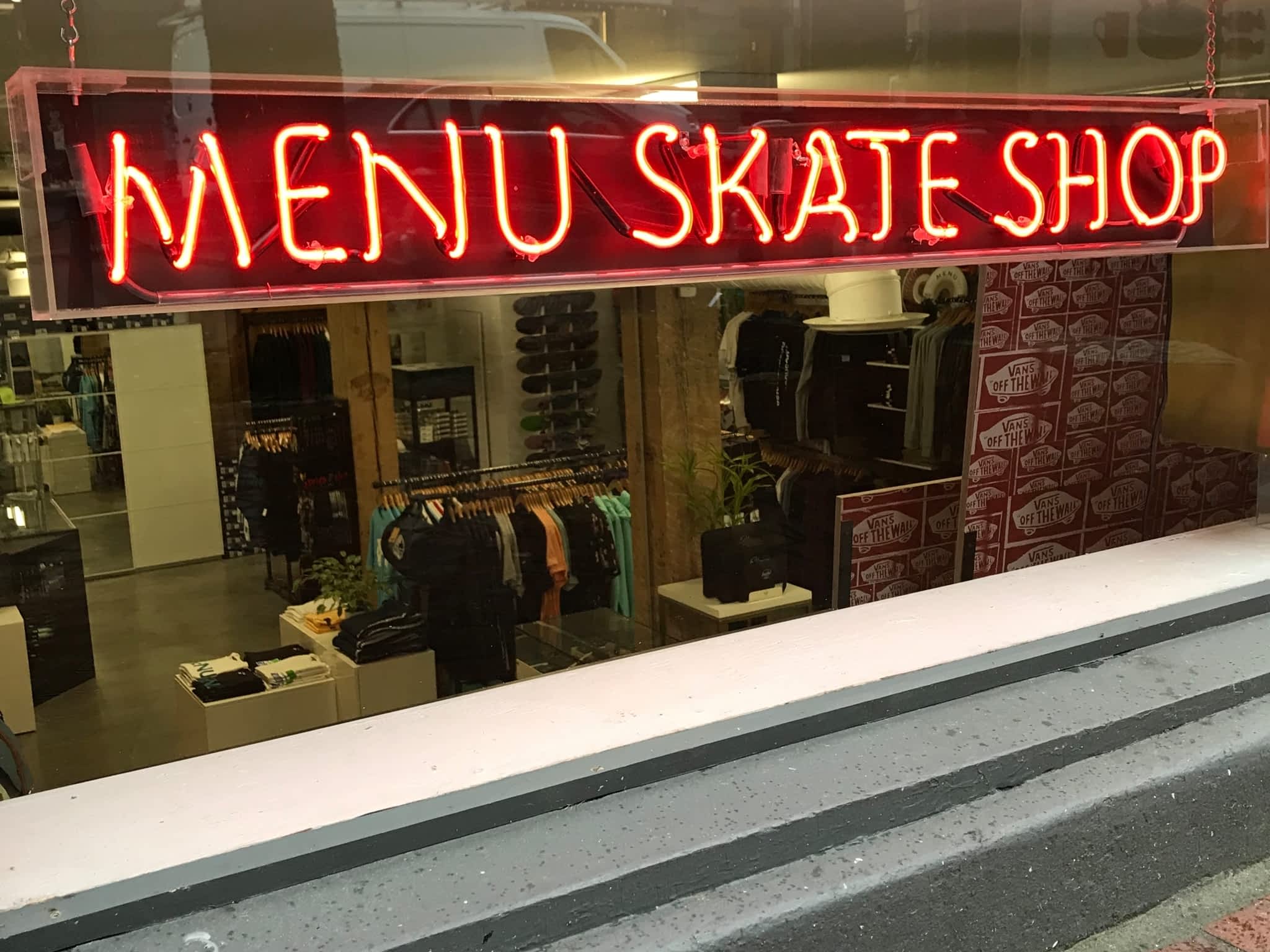 photo Menu Skateboard Shop