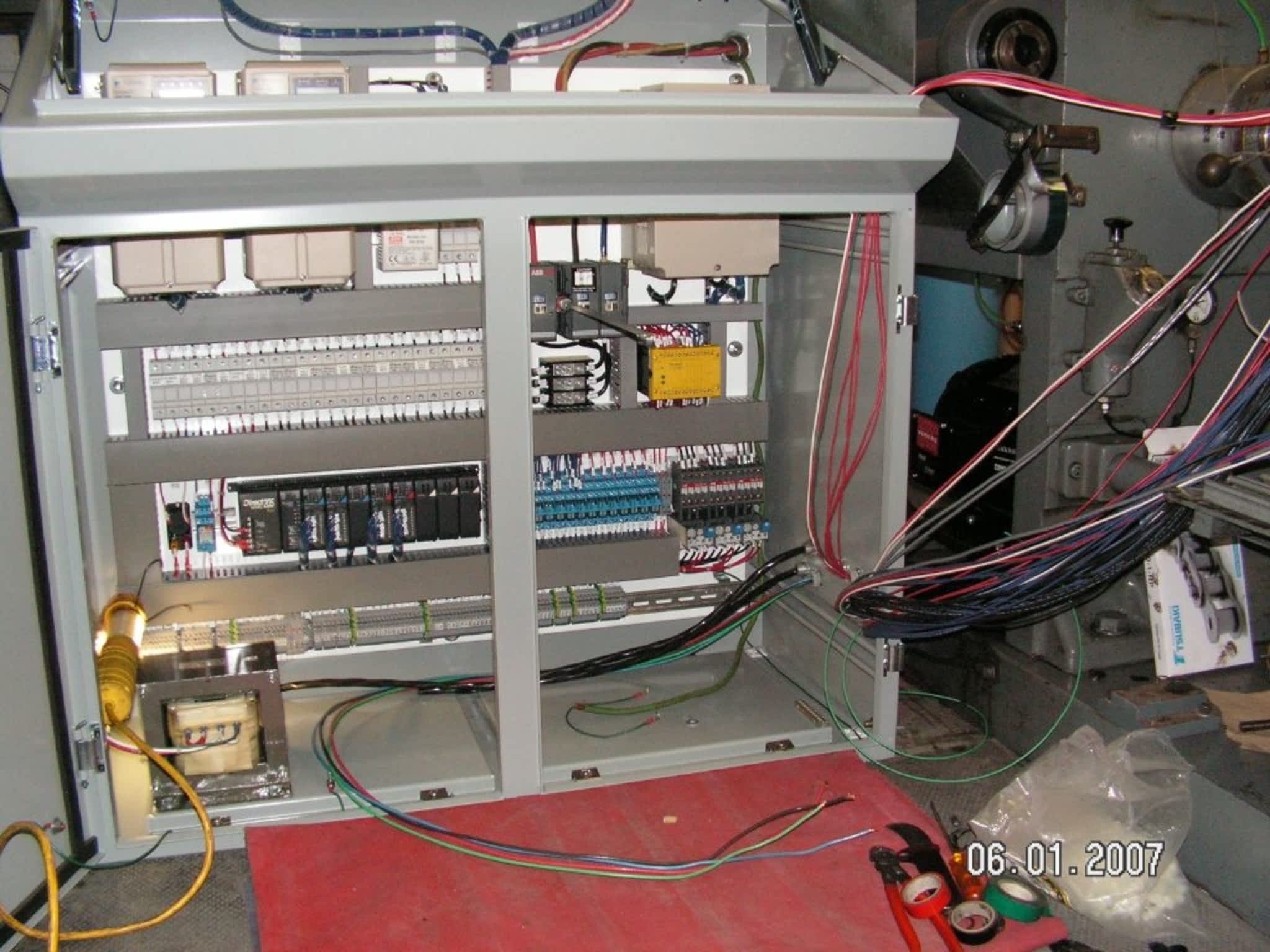 photo E K I Electric