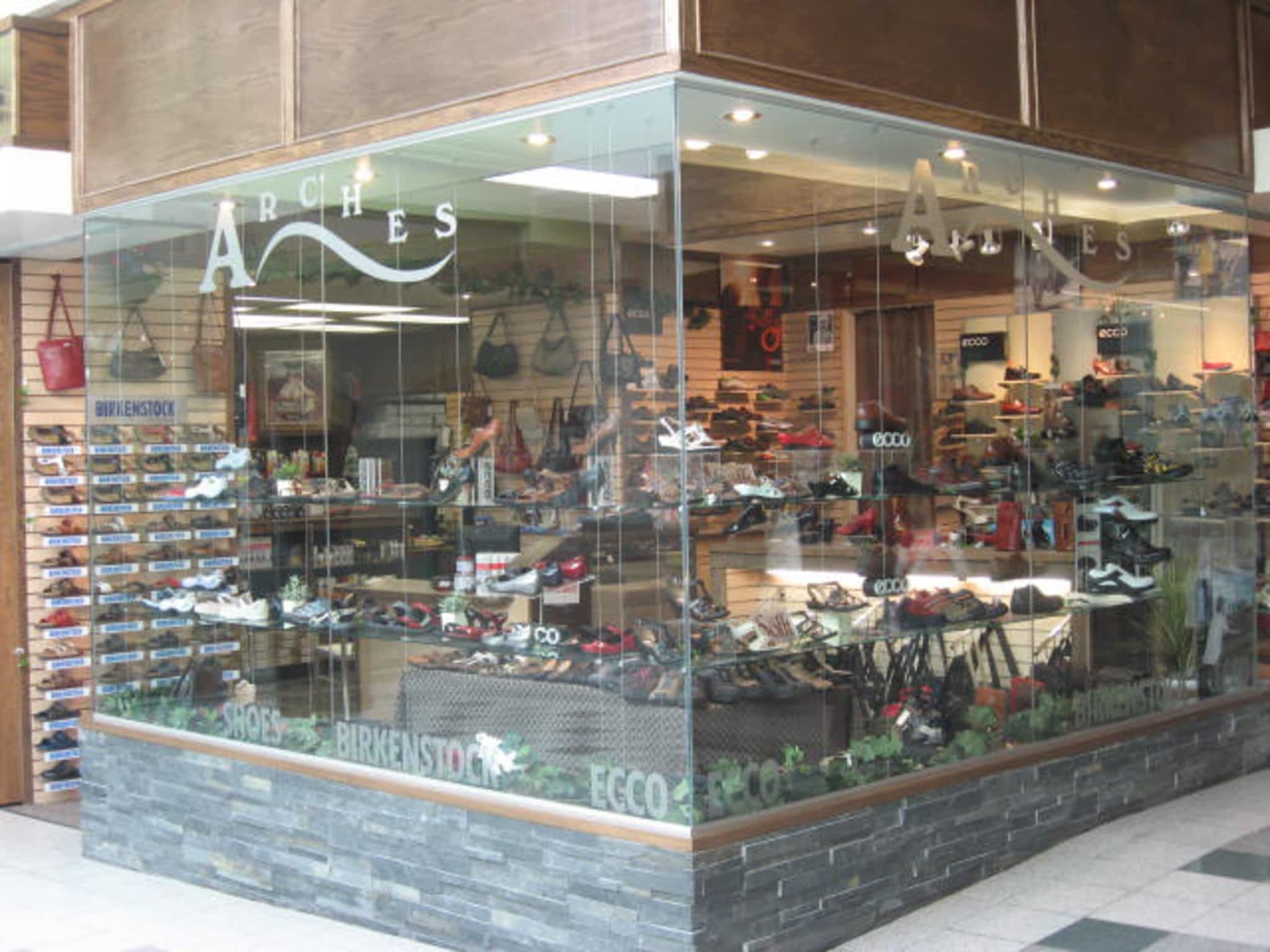 photo Arches Shoe Store