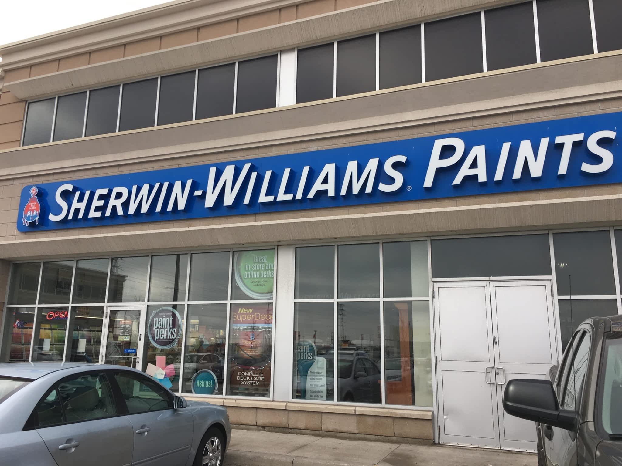 photo Sherwin-Williams Paint Store