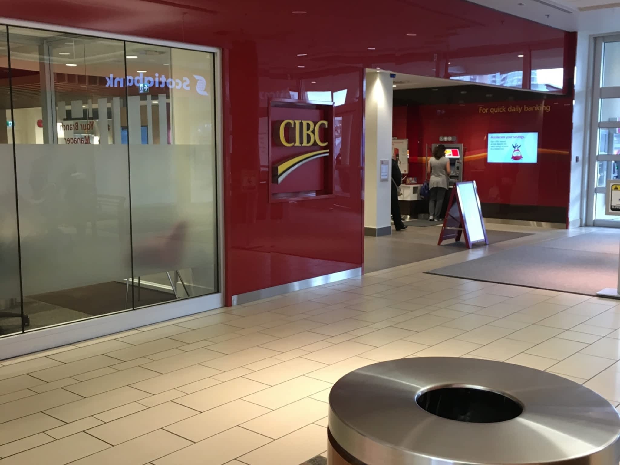 photo CIBC Branch with ATM
