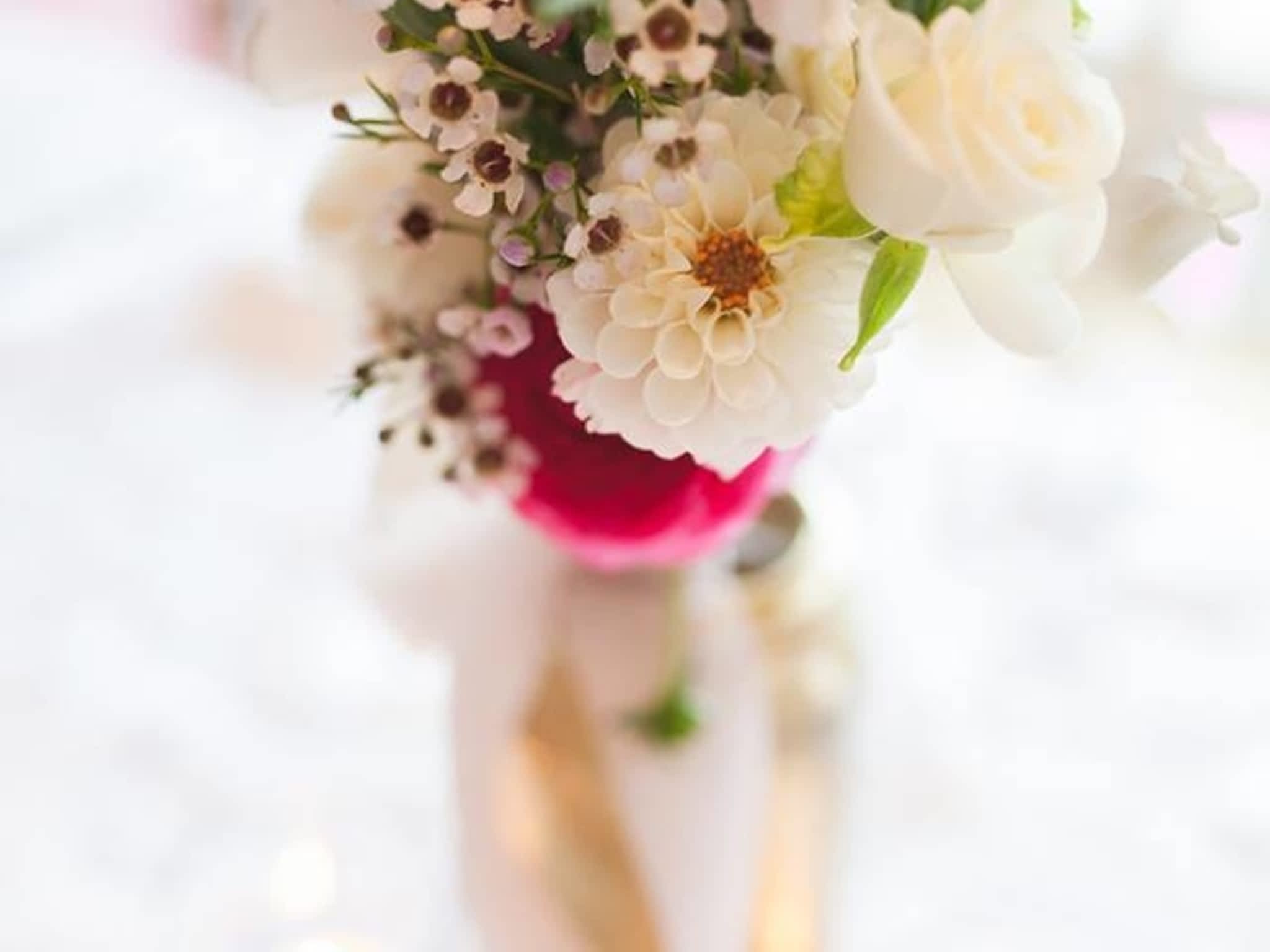 photo Wedding Dreams Decor & Flowers Ltd