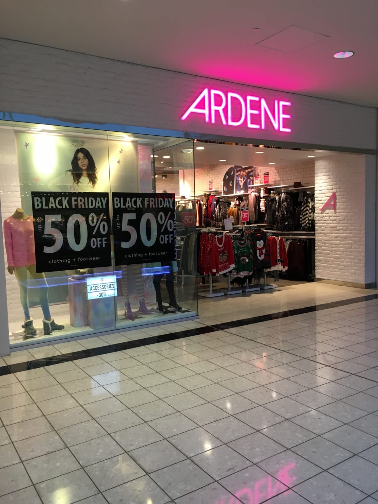 Ardene 1510 6551 No 3 Rd Richmond Bc