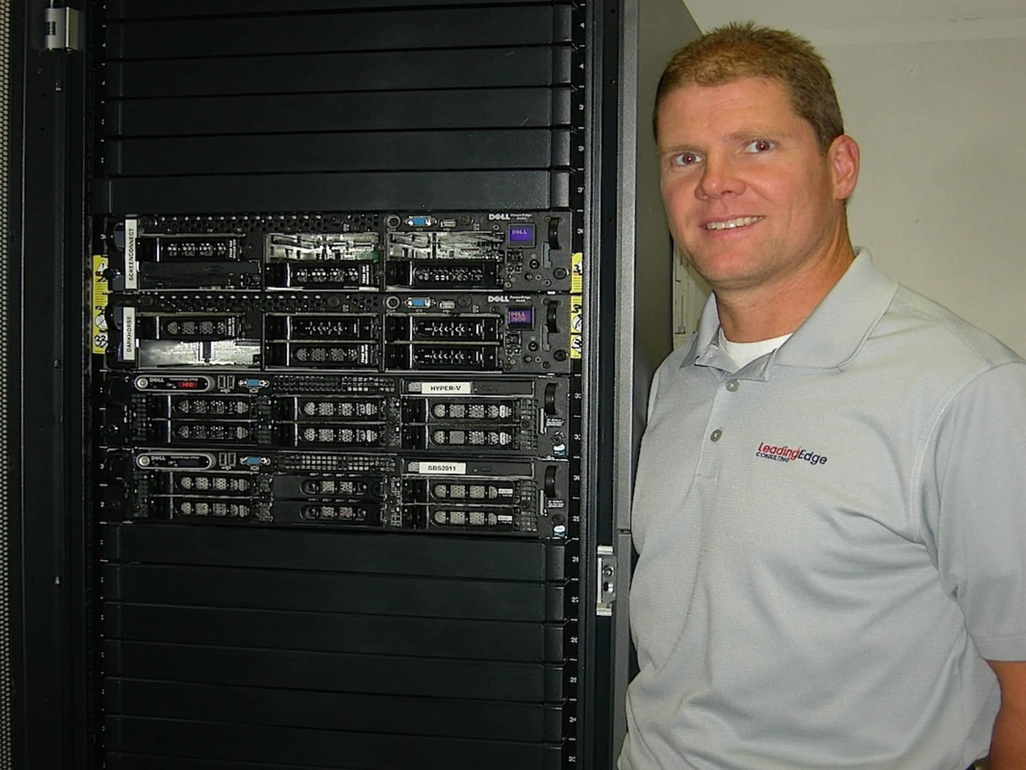 photo Leading Edge Consulting Inc