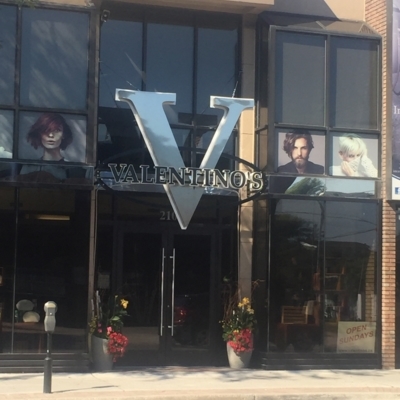Valentino's Grande Salon - Salons de coiffure et de beauté