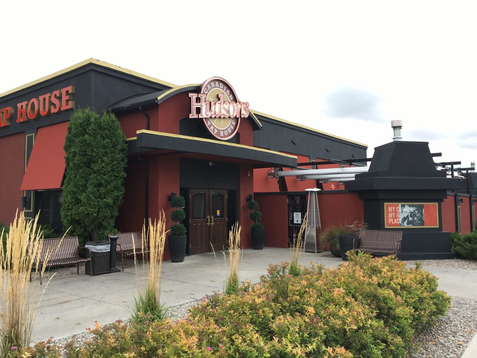 Hudsons Tap House 904 2 Ave S, Lethbridge, AB