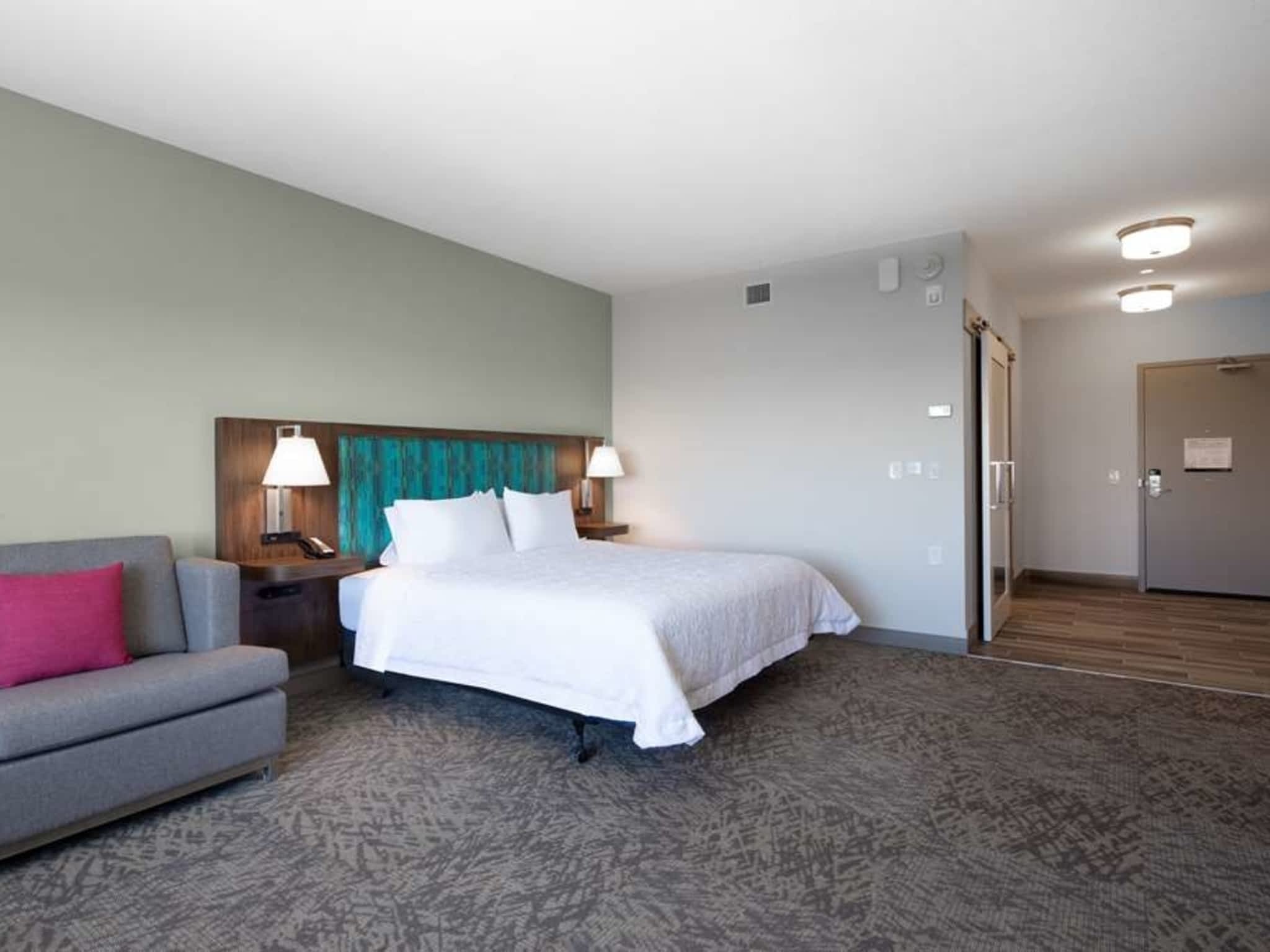 photo Hampton Inn & Suites by Hilton Edmonton St. Albert