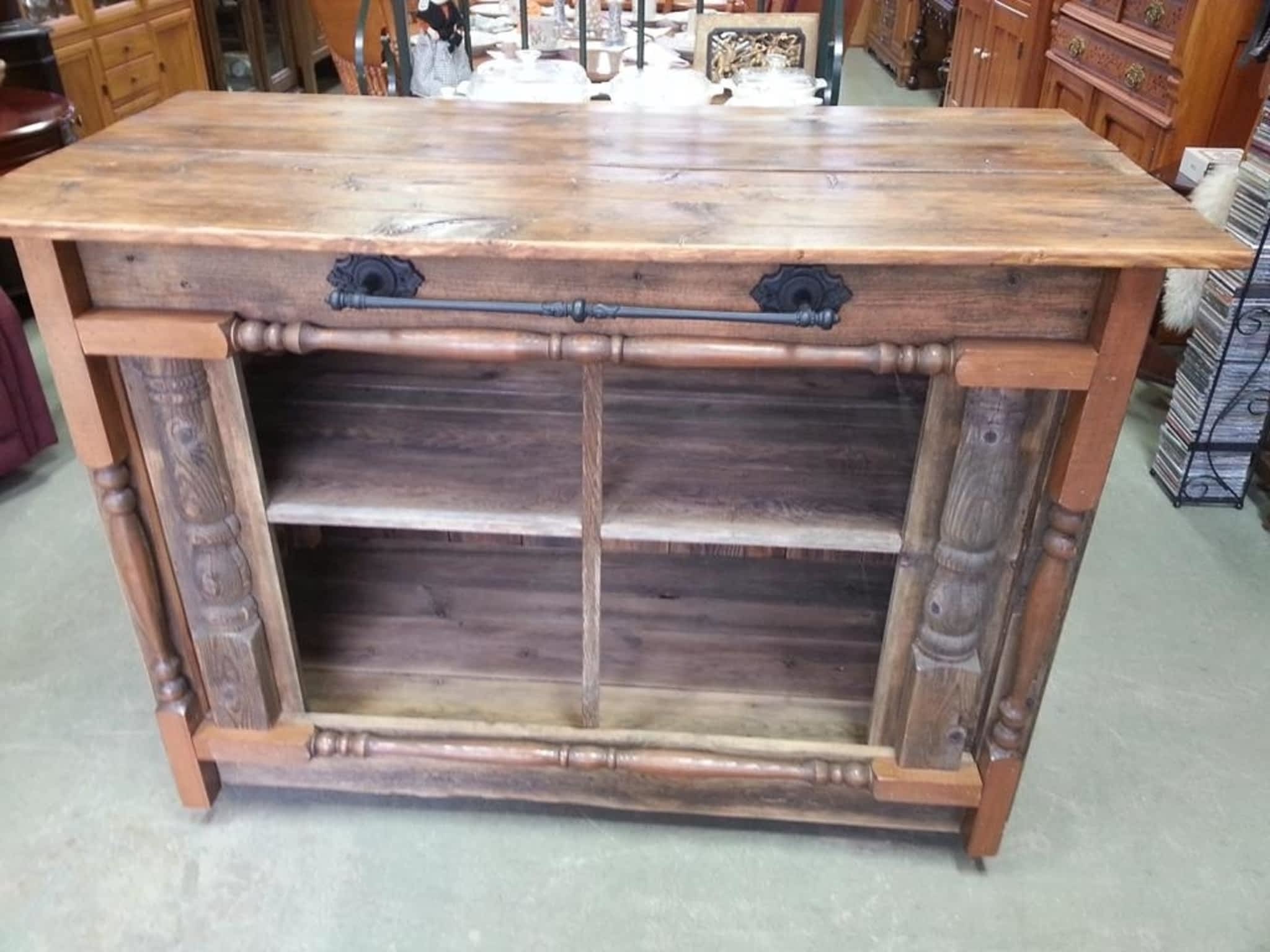 Sylvie Gently Used Furniture Qualicum Beach, BC 122701 Alberni Hwy