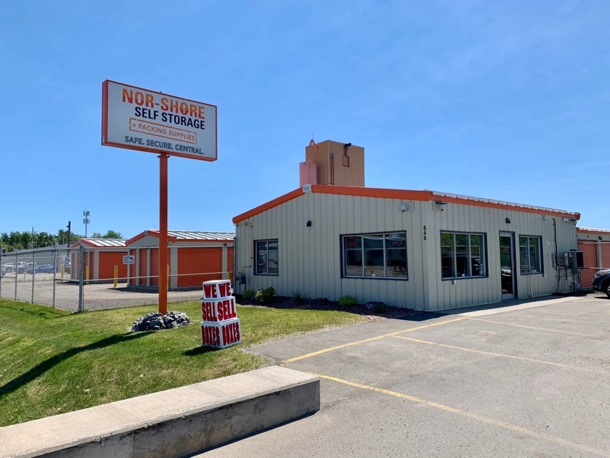 Apple Self Storage Thunder Bay Intercity Thunder Bay, ON 646