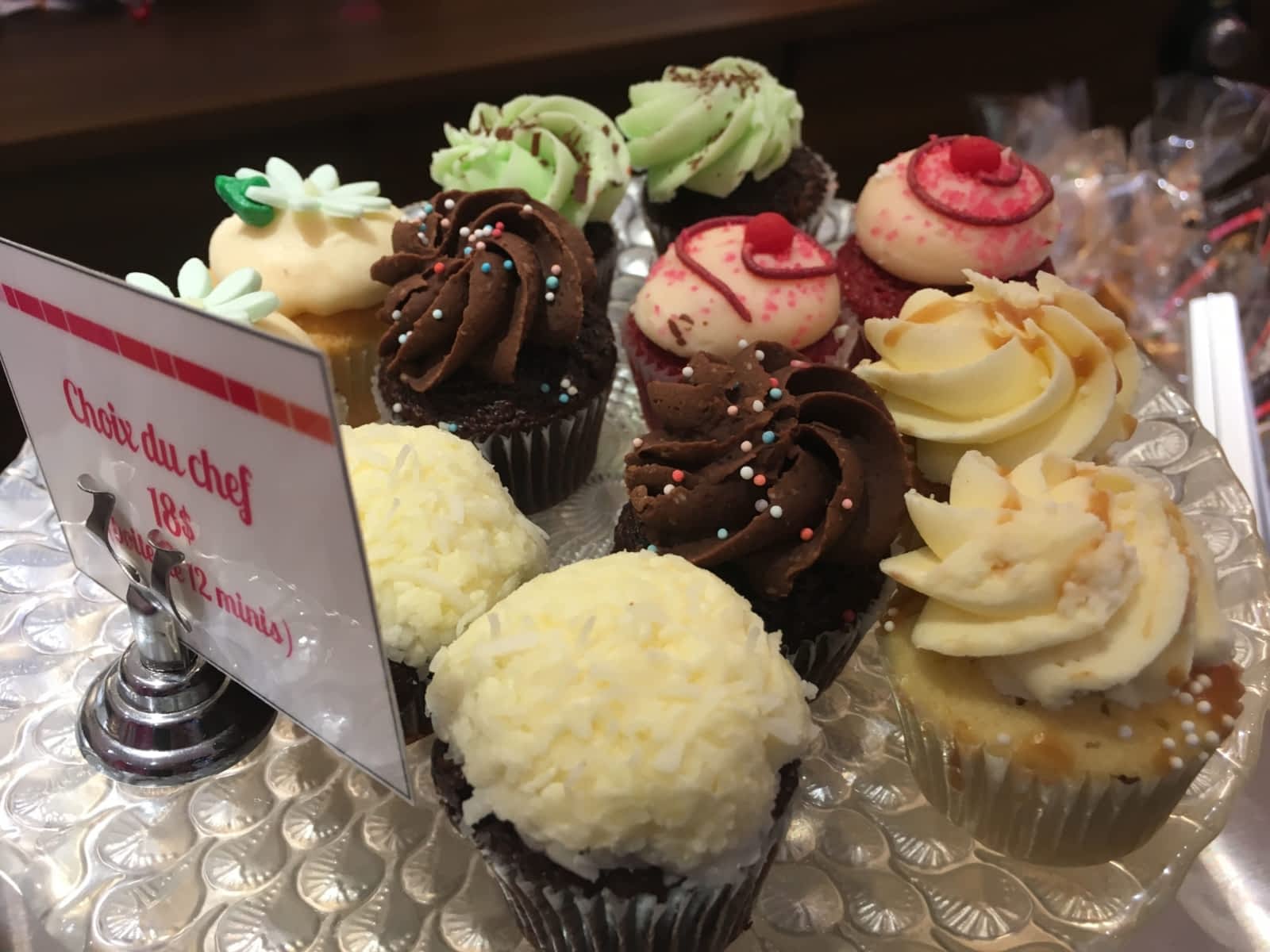 Les Glaceurs Menu, Horaire et Prix 1245 boul RobertBourassa