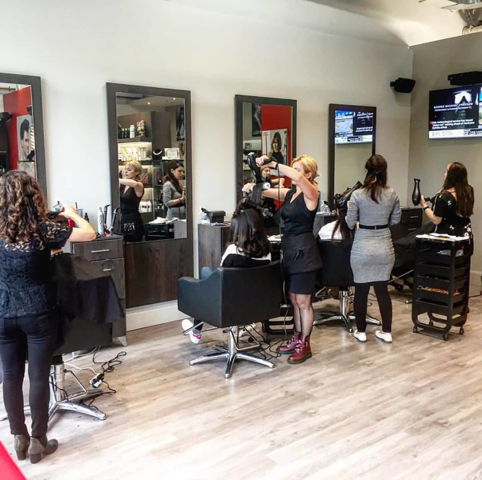 Scarlett O'Hair Hair Salon & Barbershop - Opening Hours - 322 Scarlett Rd,  Etobicoke, ON