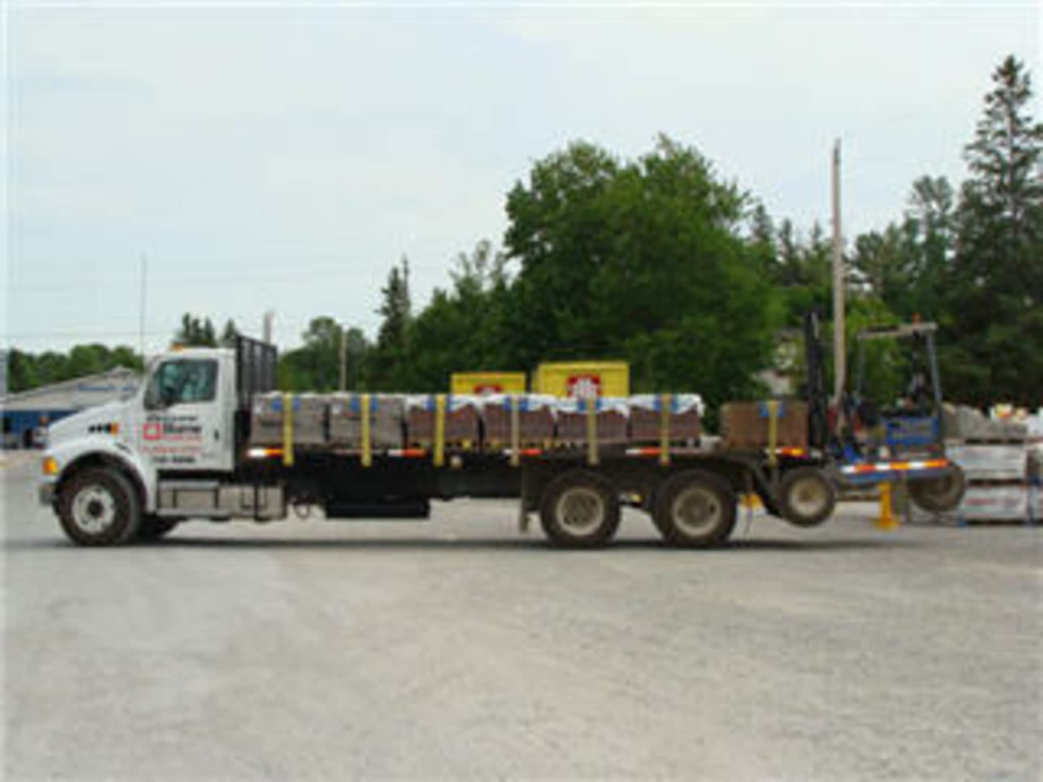 photo Rossow Home Hardware Building Centre