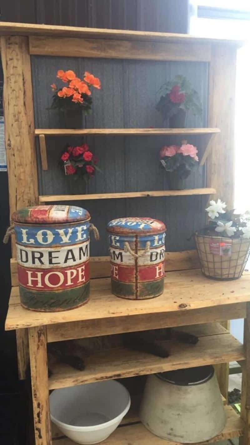 Holly's Green House Ltd - Rimbey, AB - 423016 Range Rd 34 | Canpages