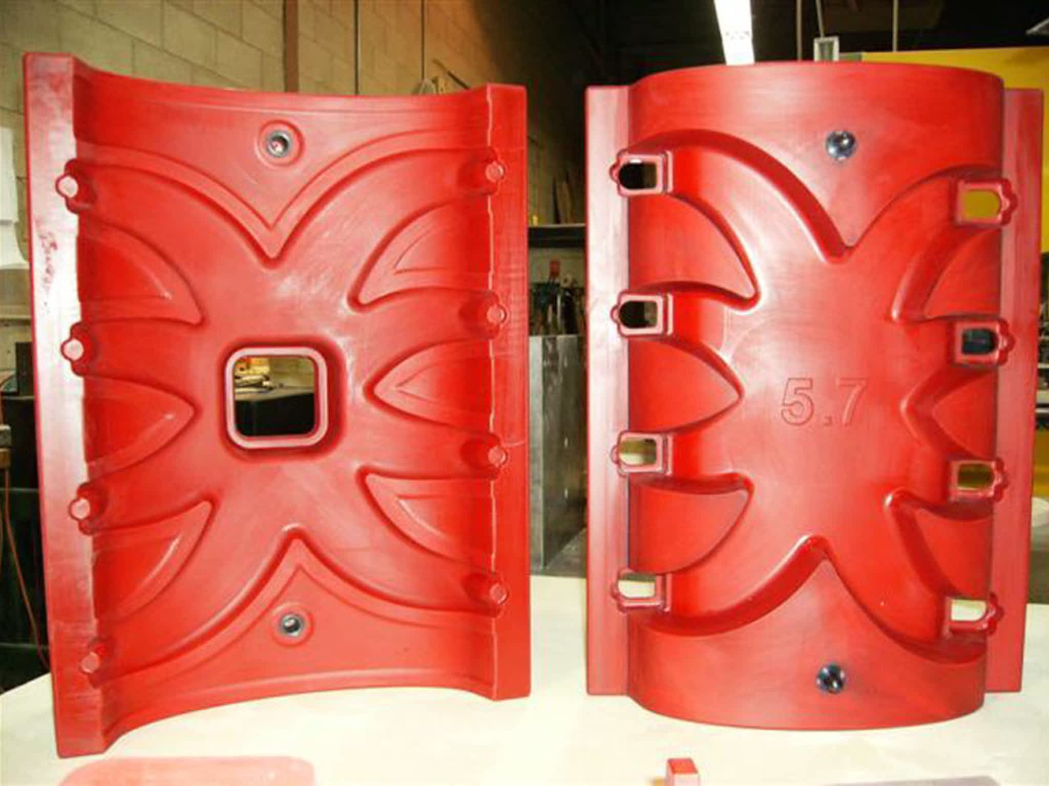 photo Lismould Patterns Inc