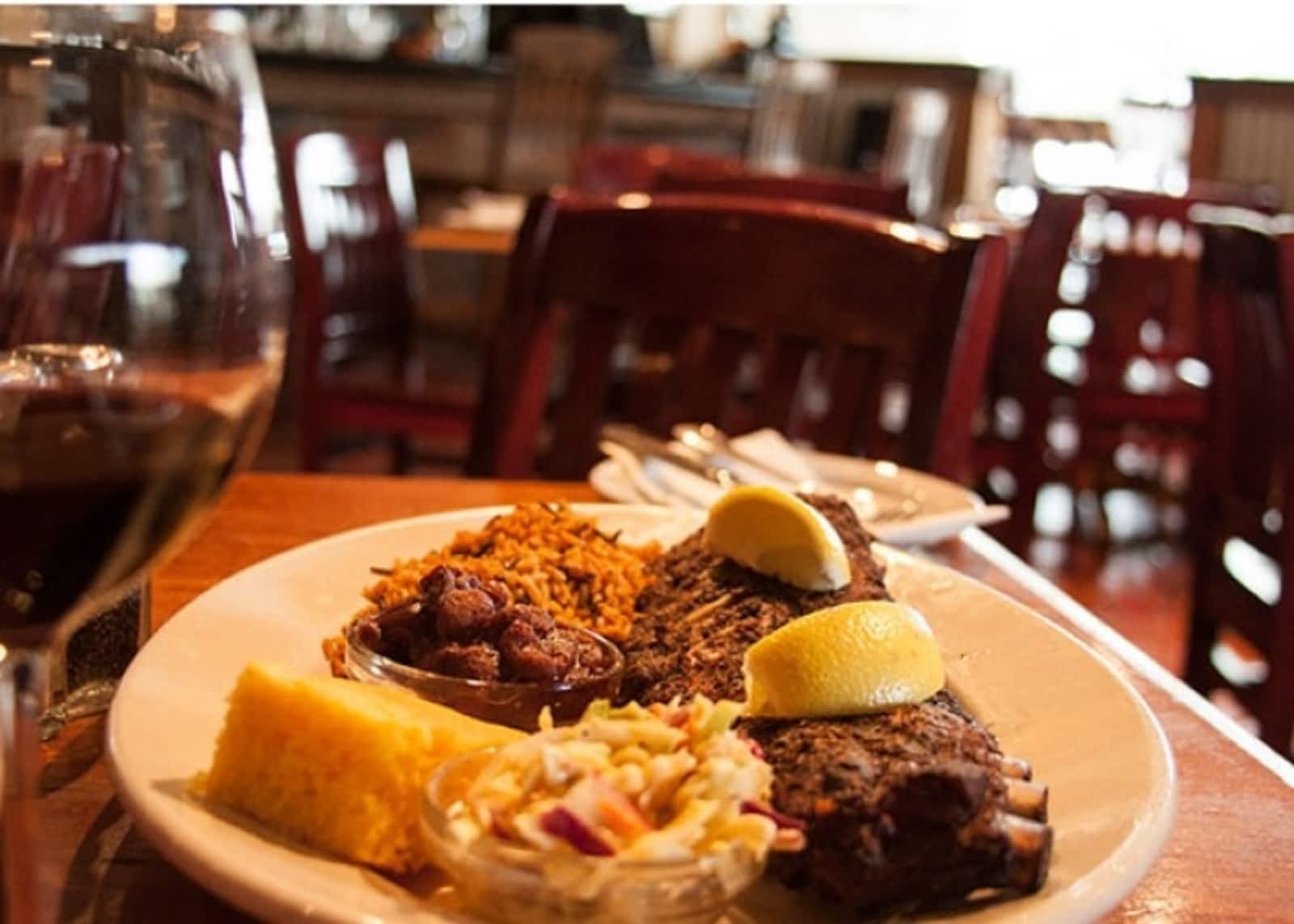 big t's bbq & smokehouse