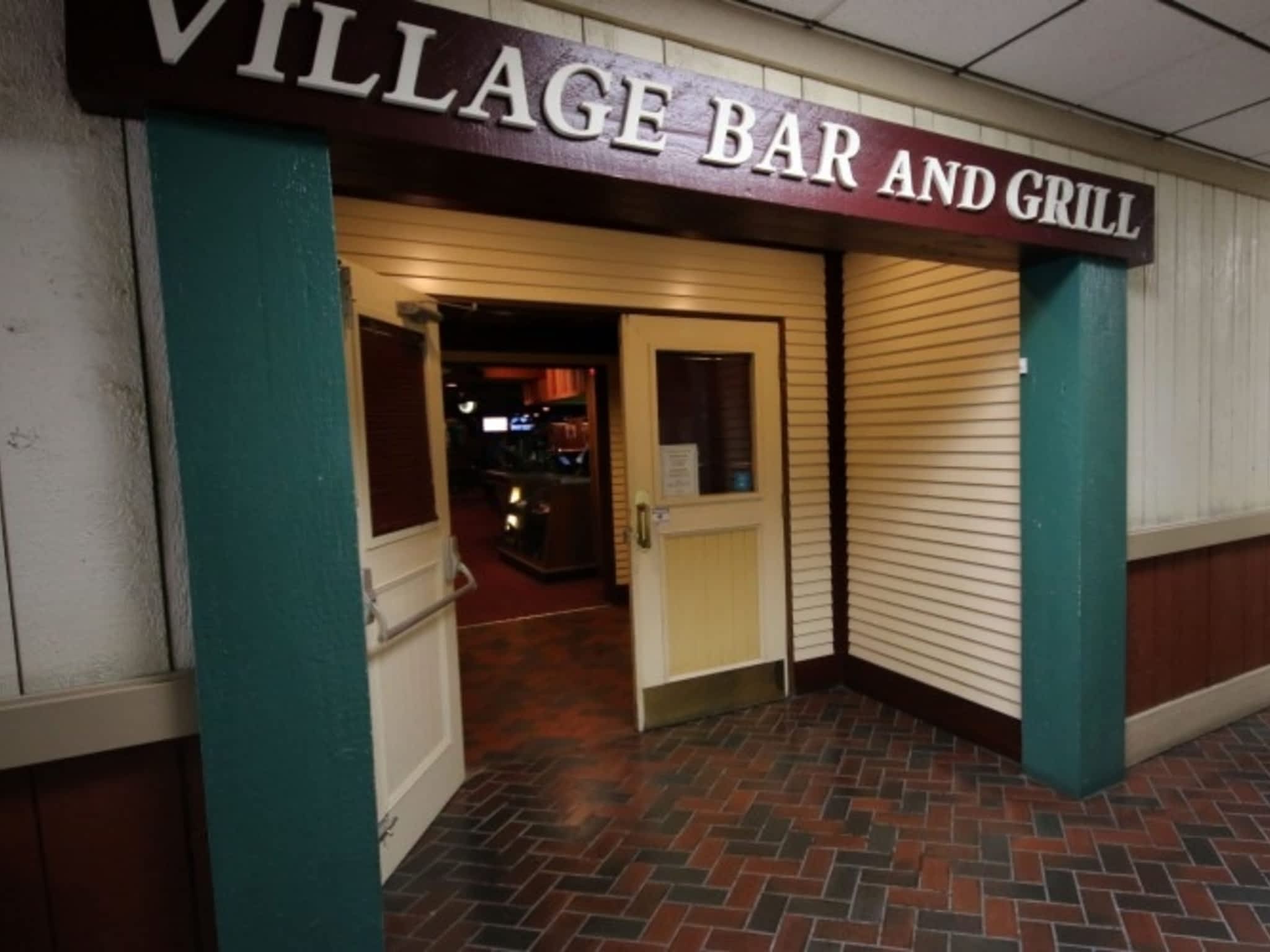 photo Lougheed Village Bar & Grill