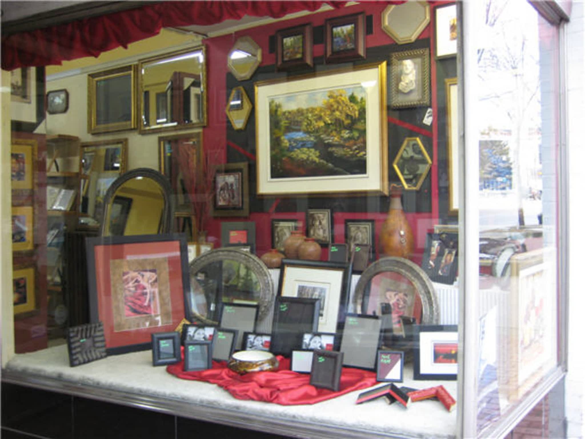 photo P D R Picture Frames