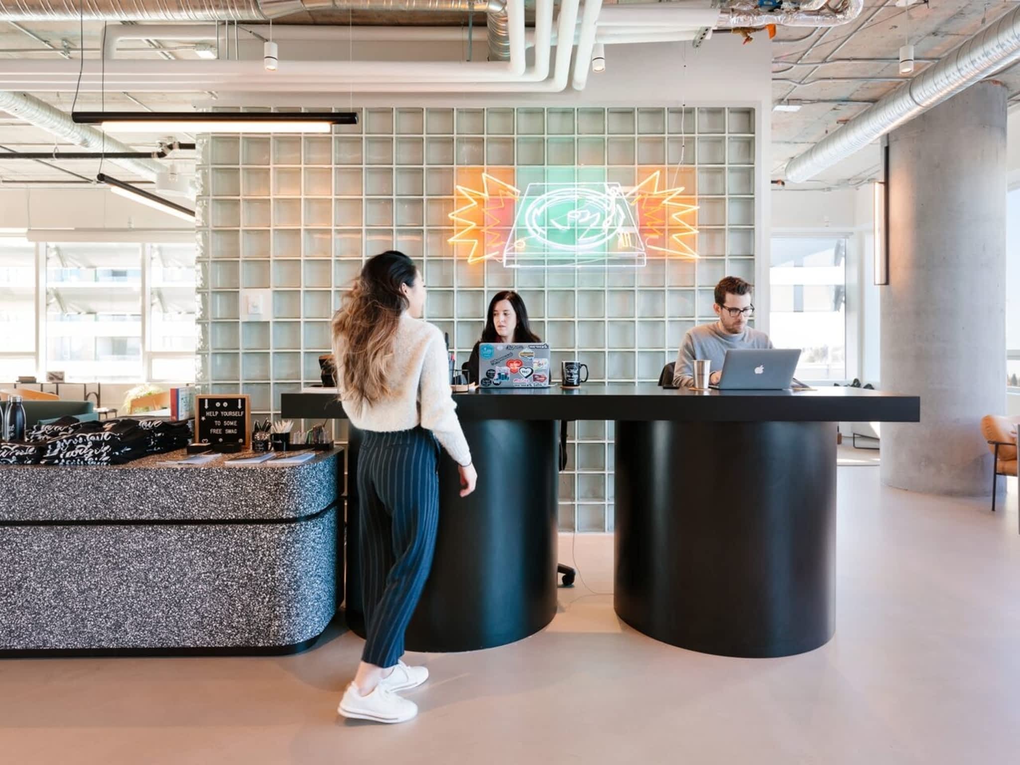 photo WeWork 33 Bloor St E