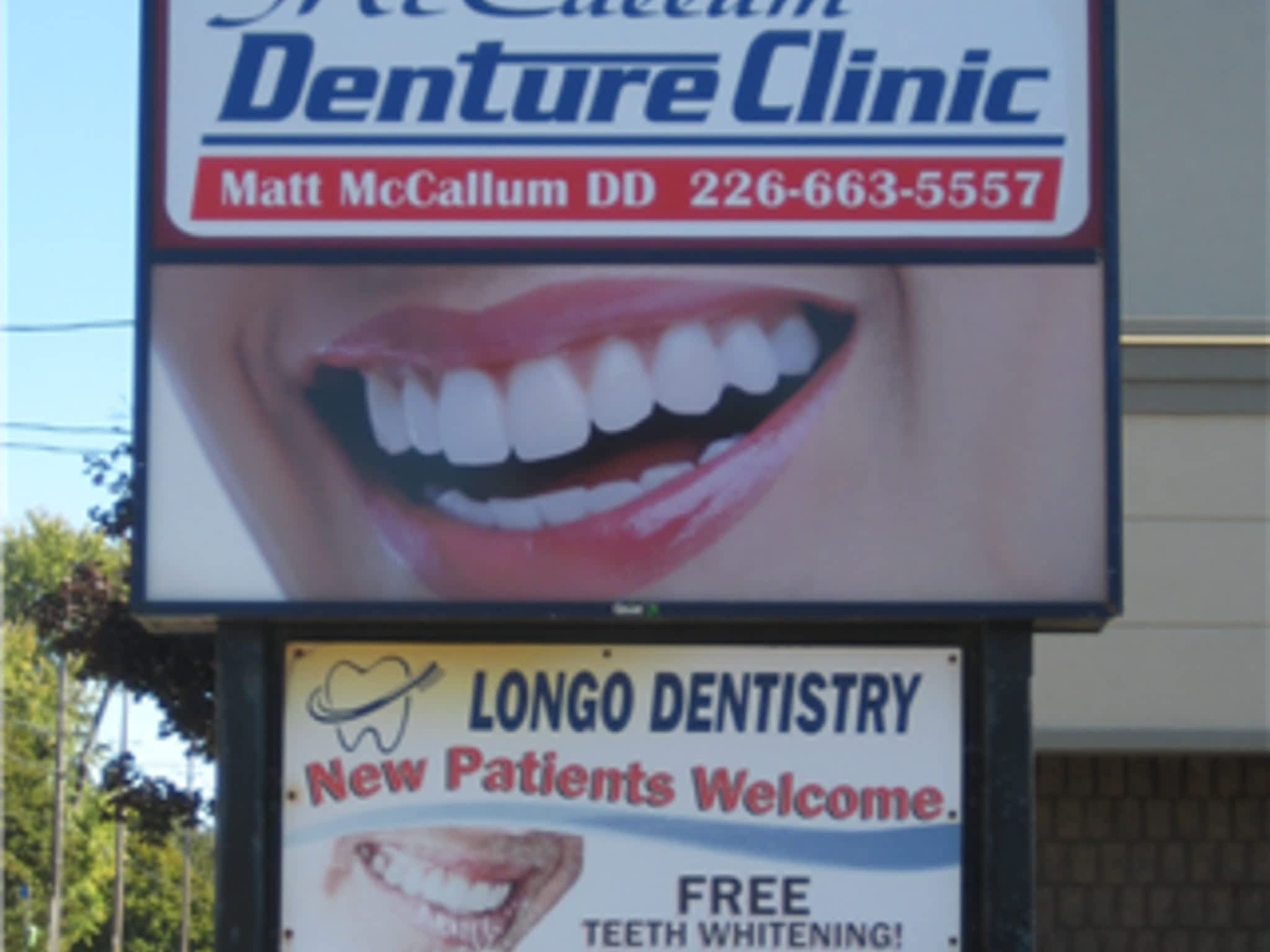 photo McCallum Denture Clinic