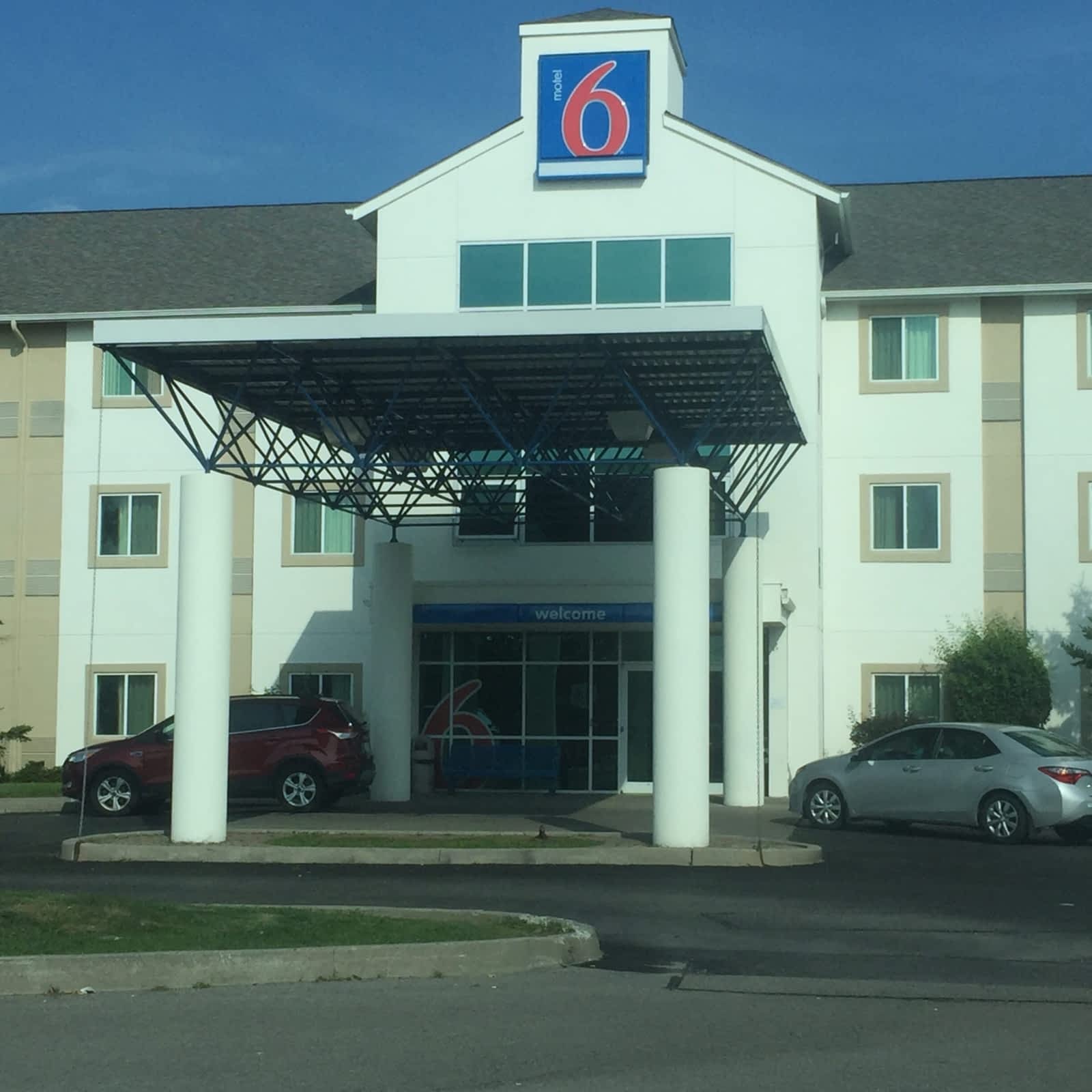 motel 6 toronto