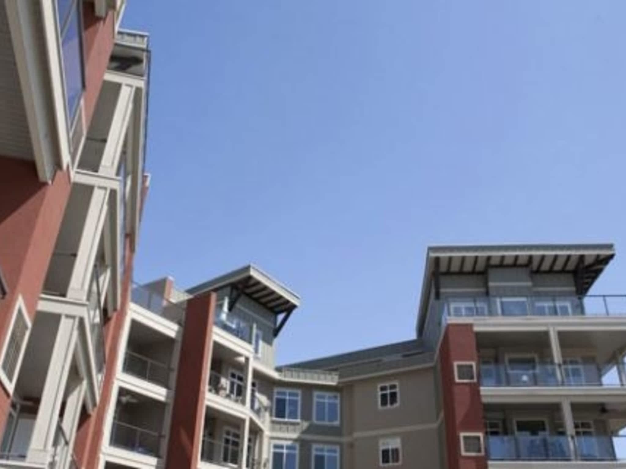 photo Madge Custom Roofing