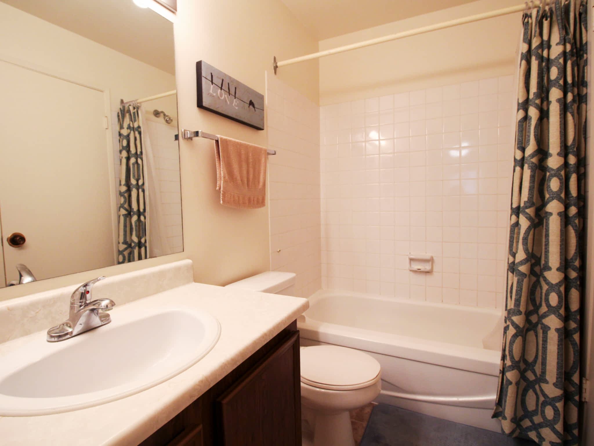 photo Heatheridge Estates Apartments