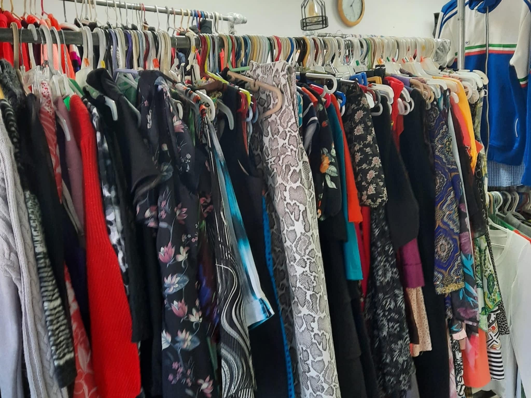 photo Friperie conception mode à petit prix