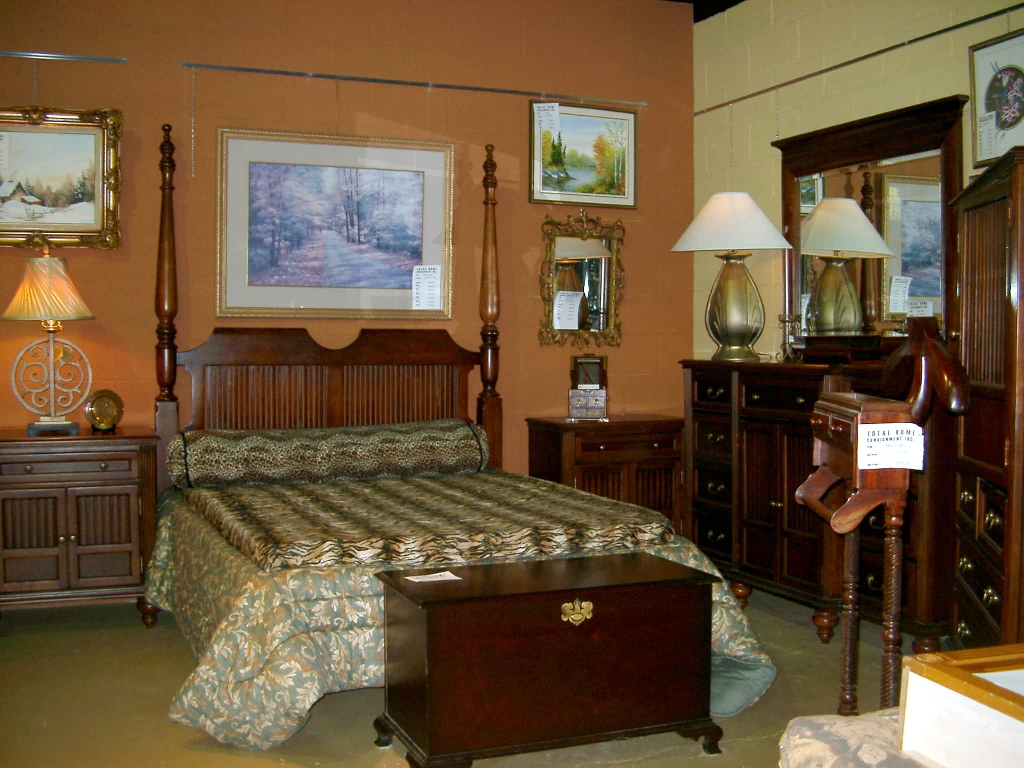 Total Home Consignment Ottawa, ON 1860 Bank St Canpages