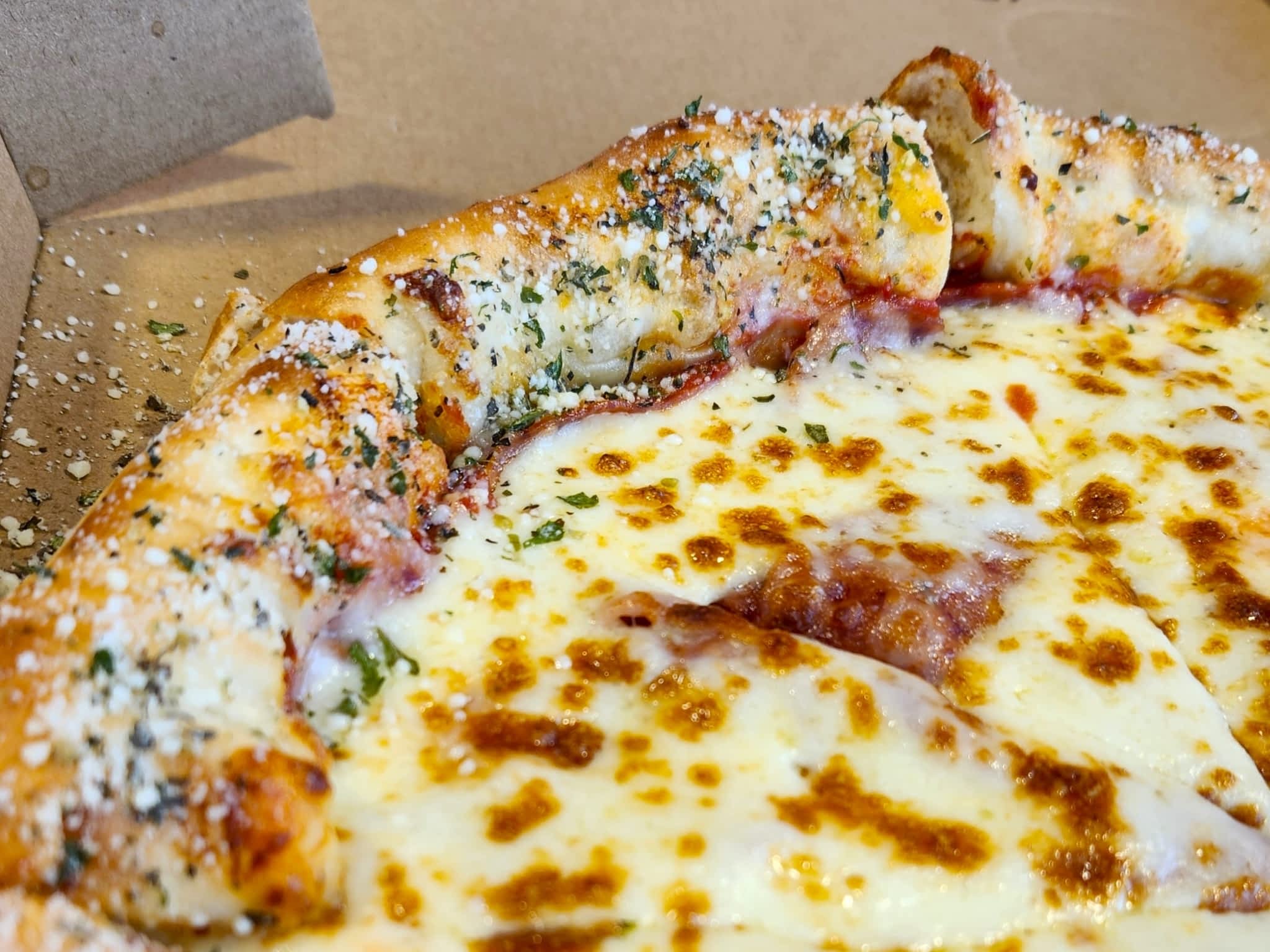 photo Pizza Salvatoré