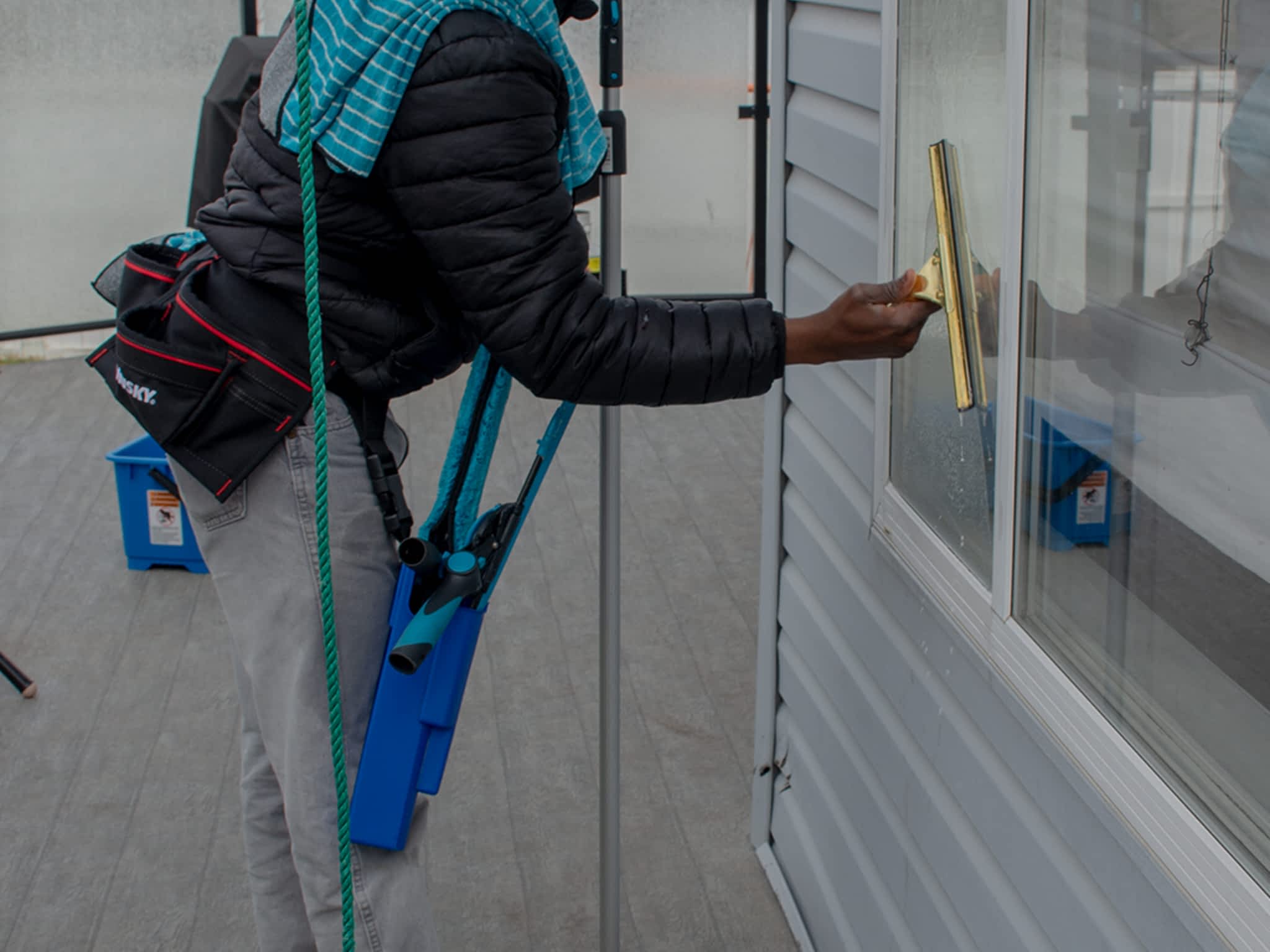 photo Trad Guy Window Cleaning