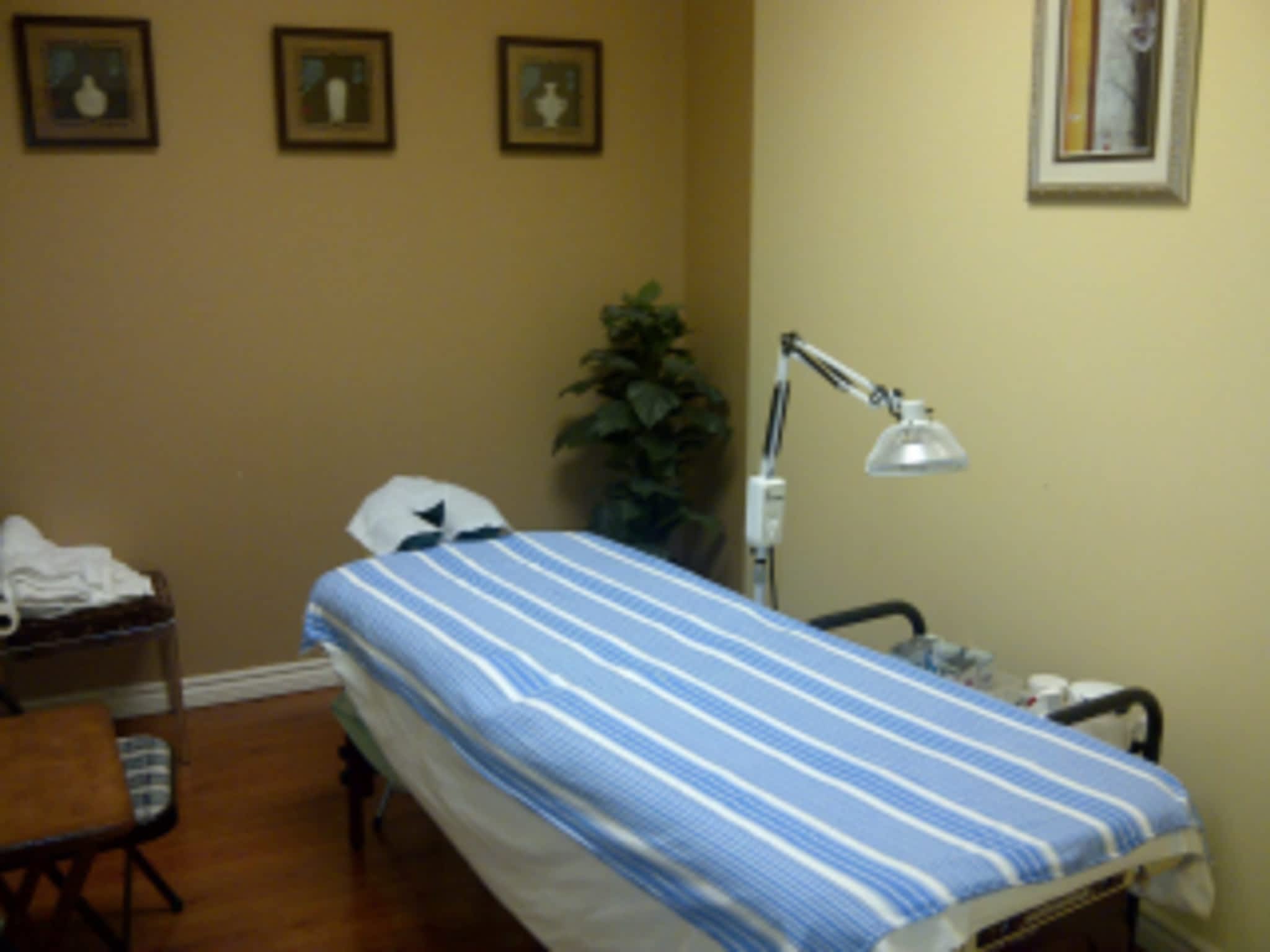 photo Golden Needle Acupuncture Clinic