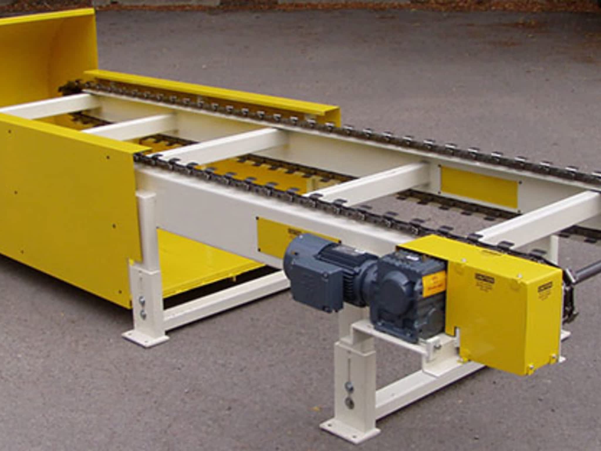 photo Momentum Conveyors