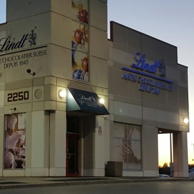 Lindt Chocolate Shop - Scarborough - Candy & Confectionery Stores