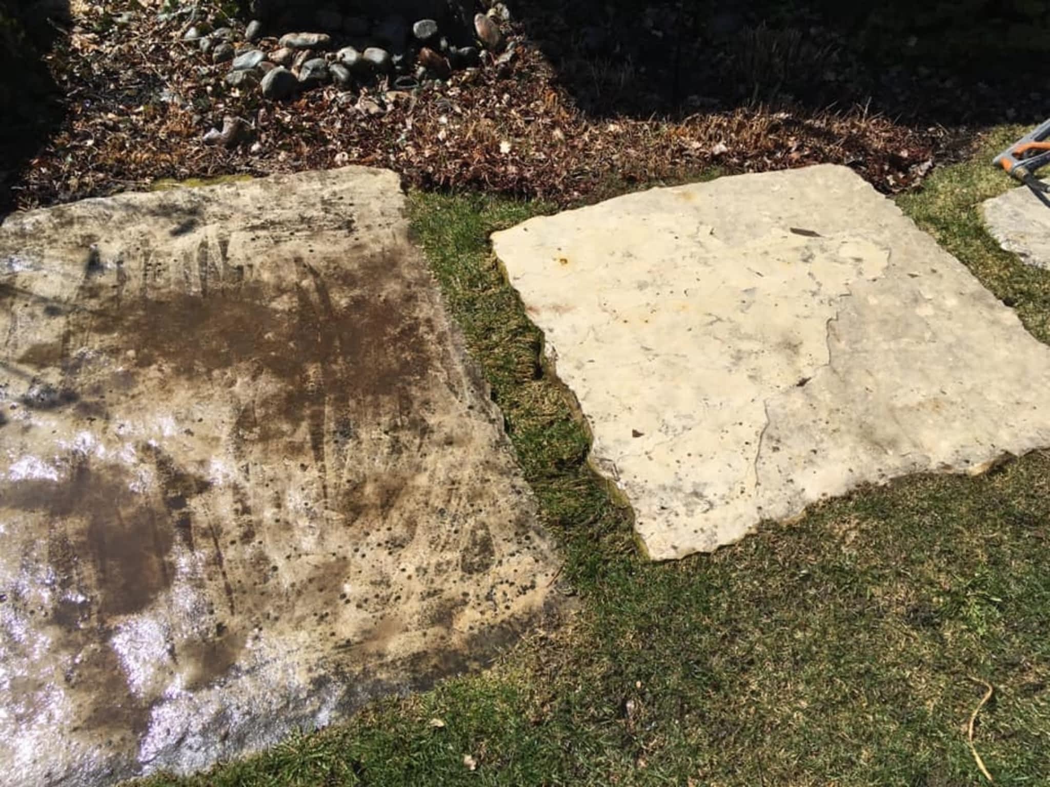 photo Lighthouse Windows