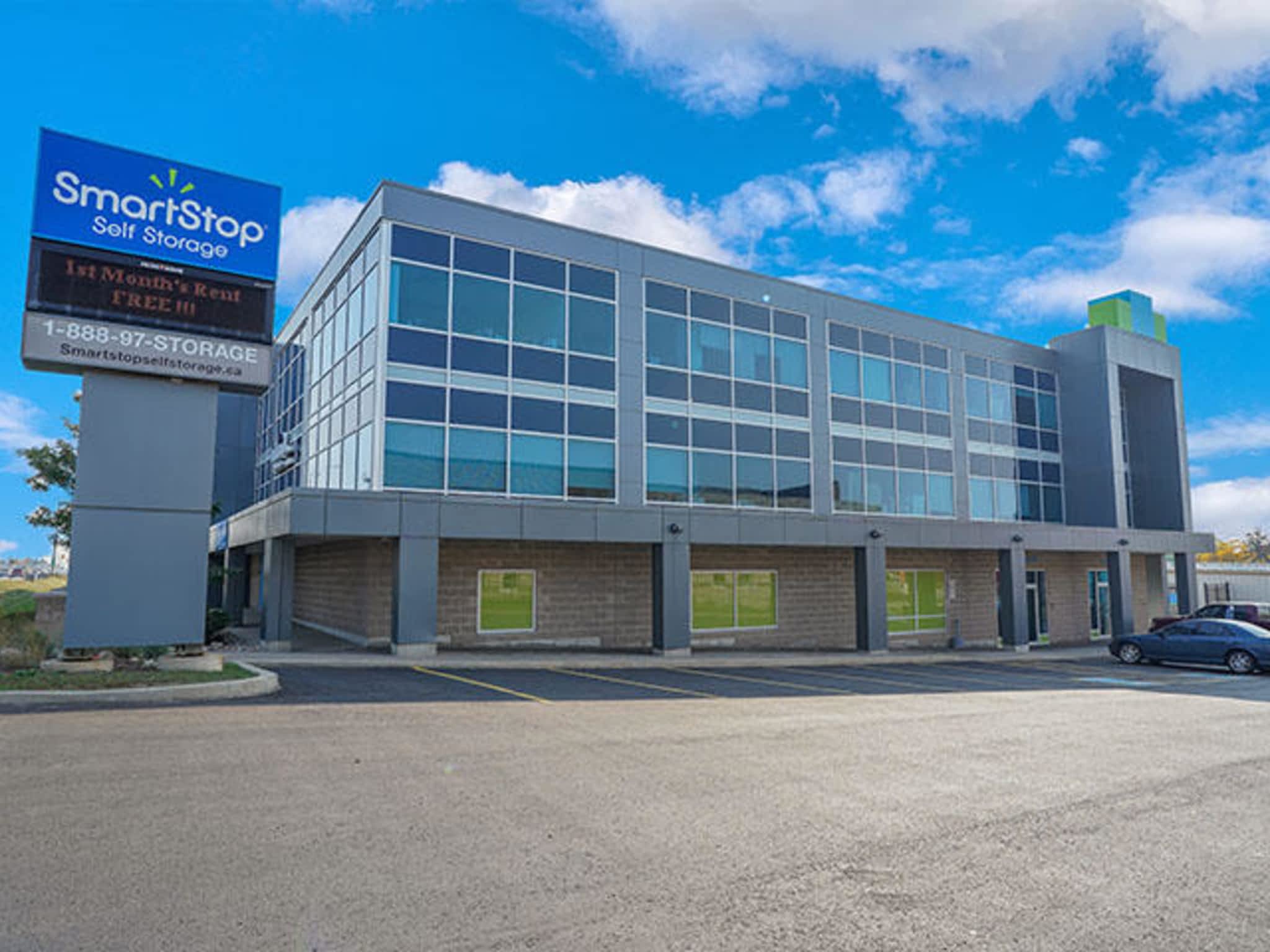 photo SmartStop Self Storage