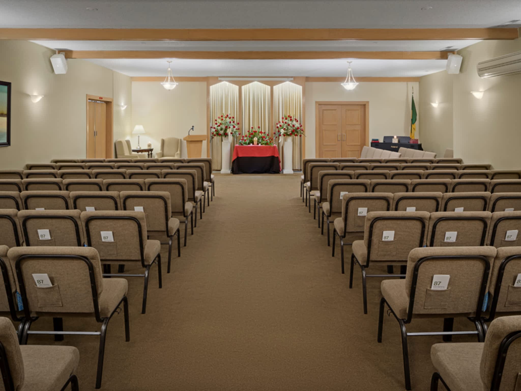 photo Dodsworth & Brown Funeral Home - Ancaster Chapel