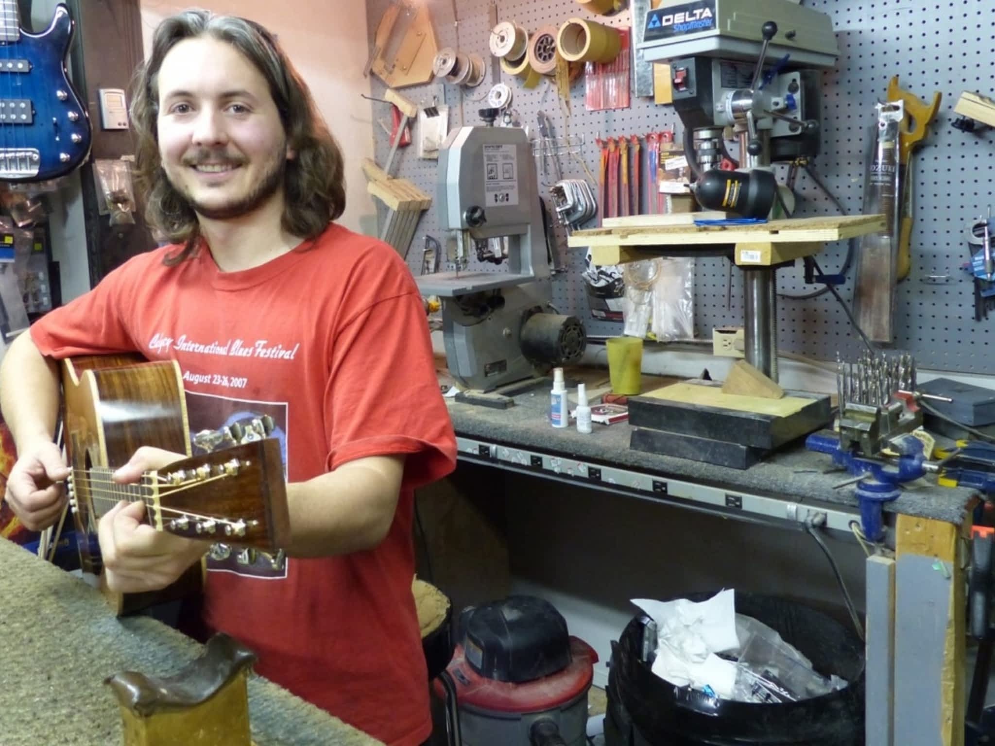 photo Steve's Guitar Repair Service
