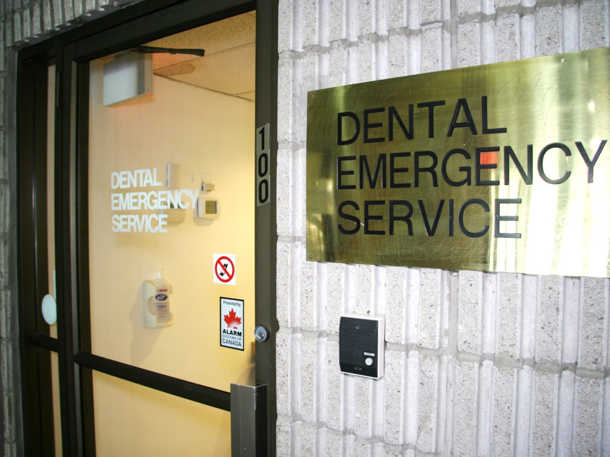 photo Dental Emergency Services