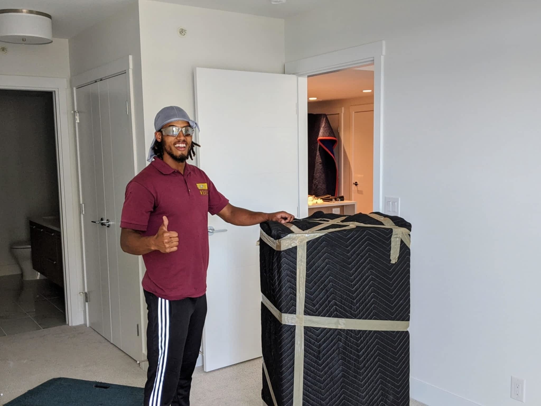 photo Simple Moves & Storage Movers Burnaby