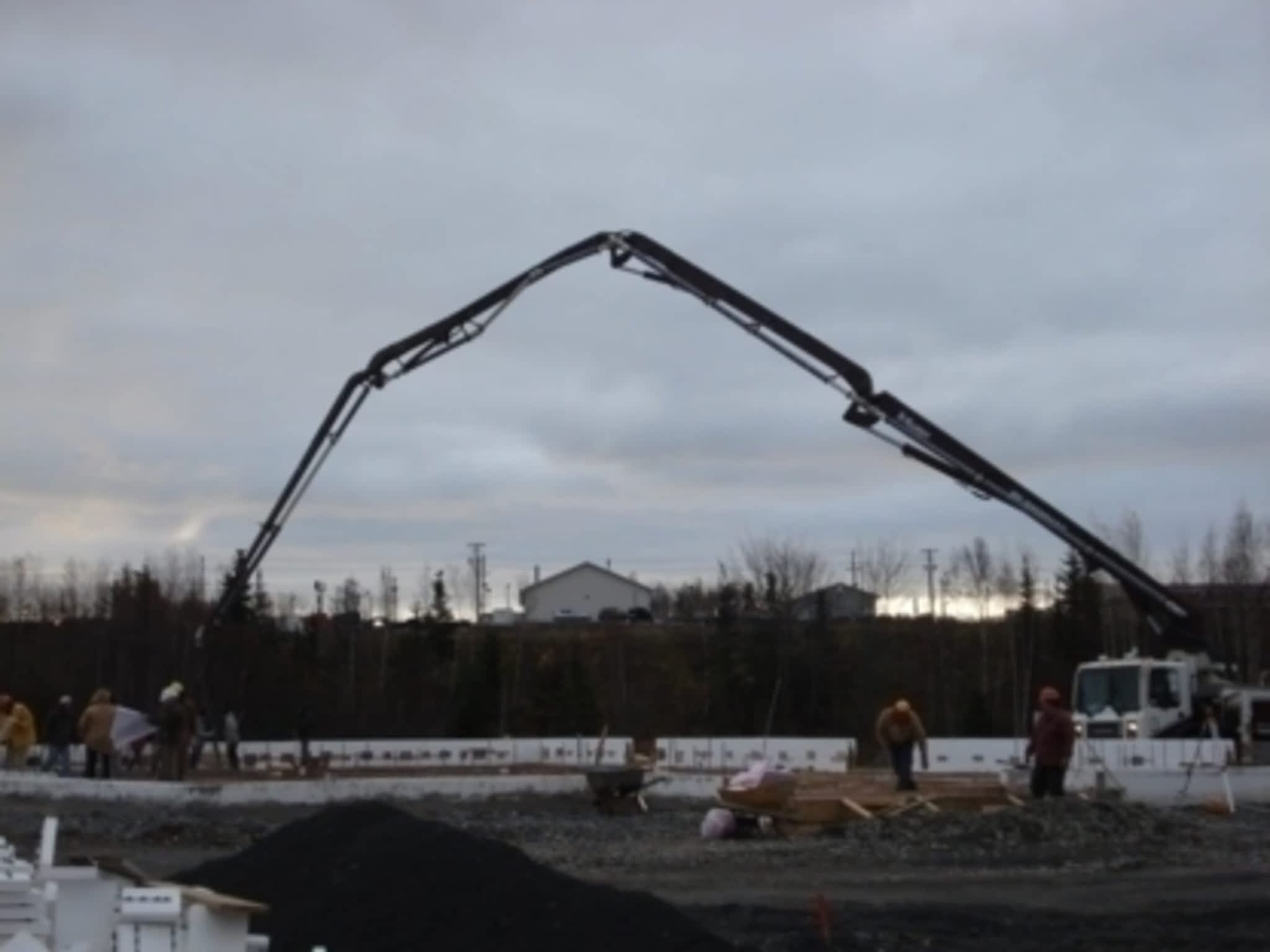 photo Pompage Beton Hub Concrete Pumping Inc