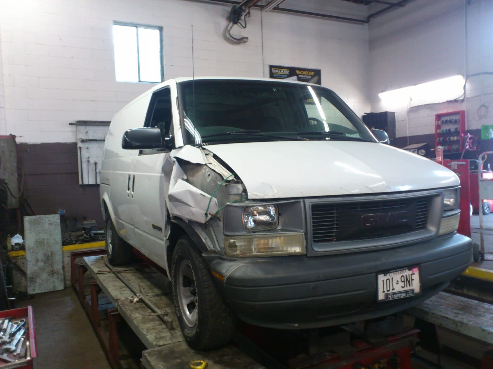 Putney's Brake & Alignment Service Hamilton, ON 574 Wentworth St N