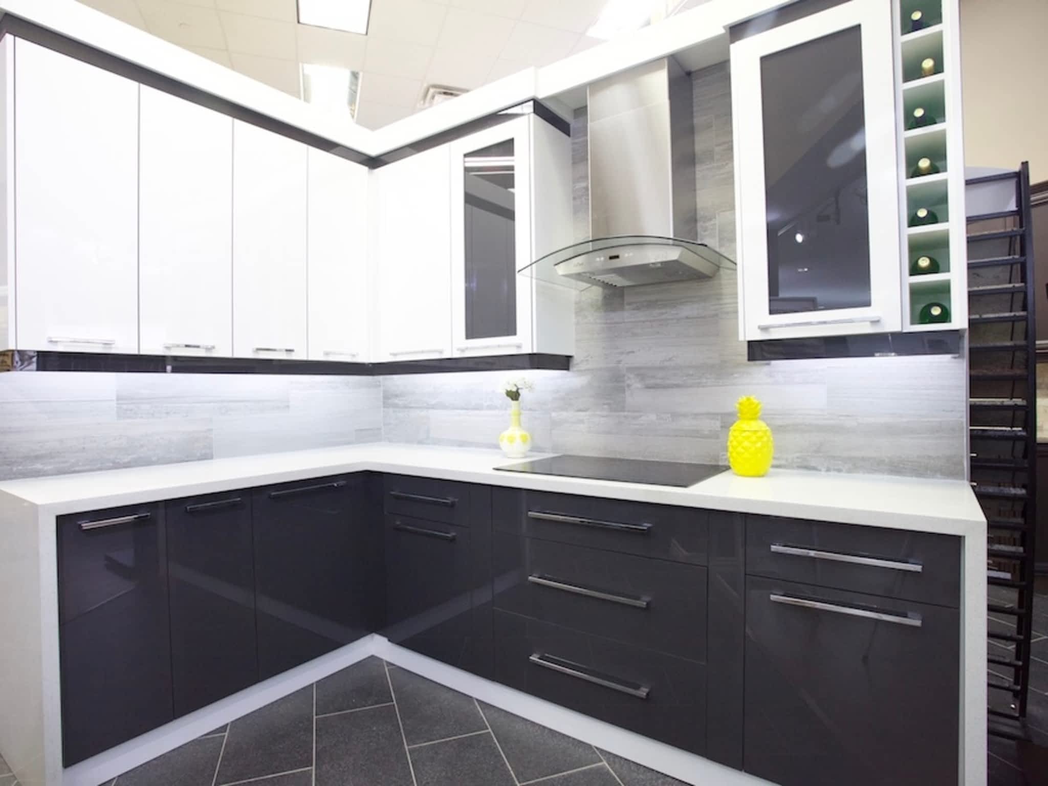 photo Brampton Kitchen & Cabinets Ltd.