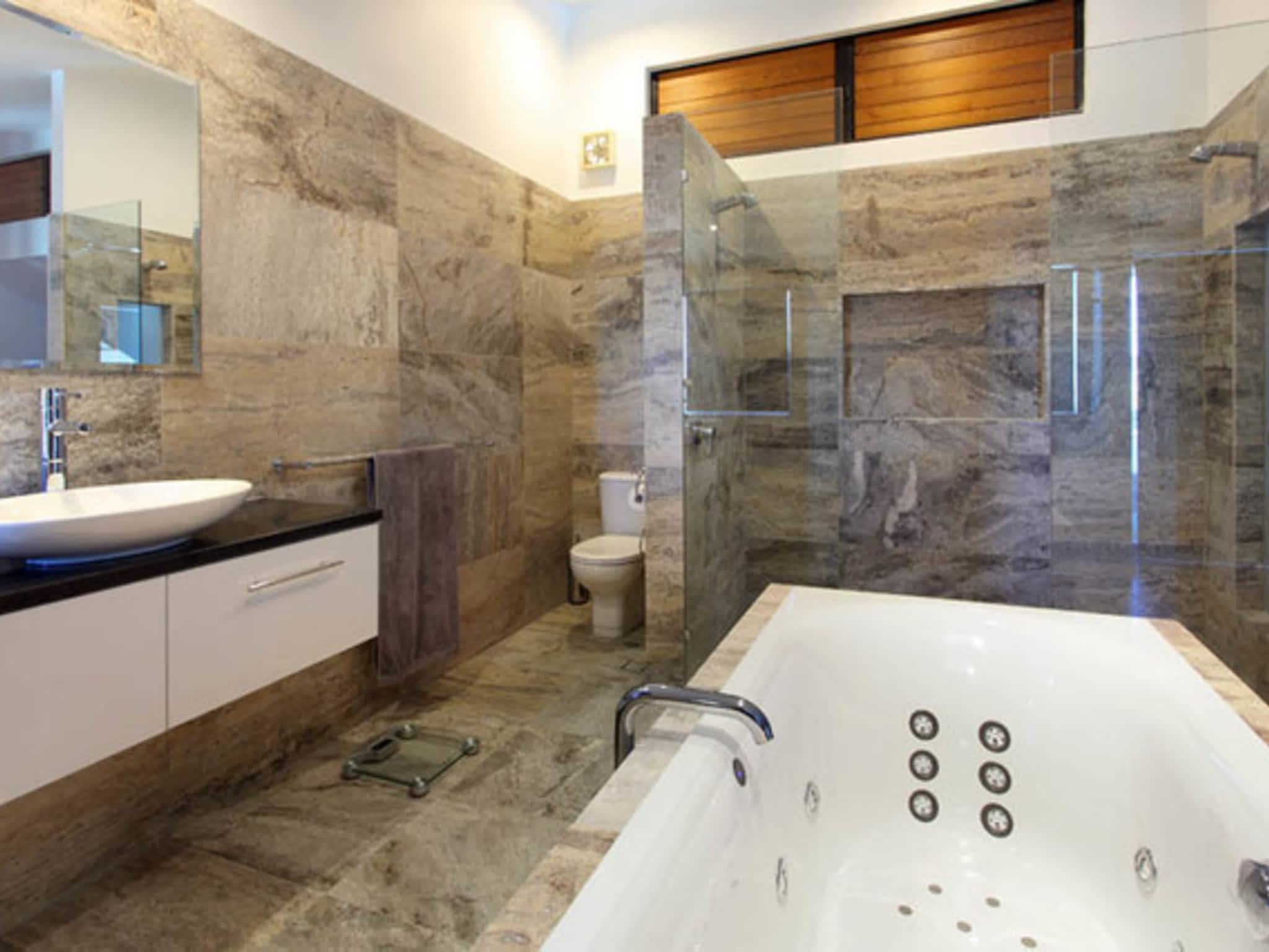 photo Bathroom Renovations Toronto - Sina Bathroom Renovations