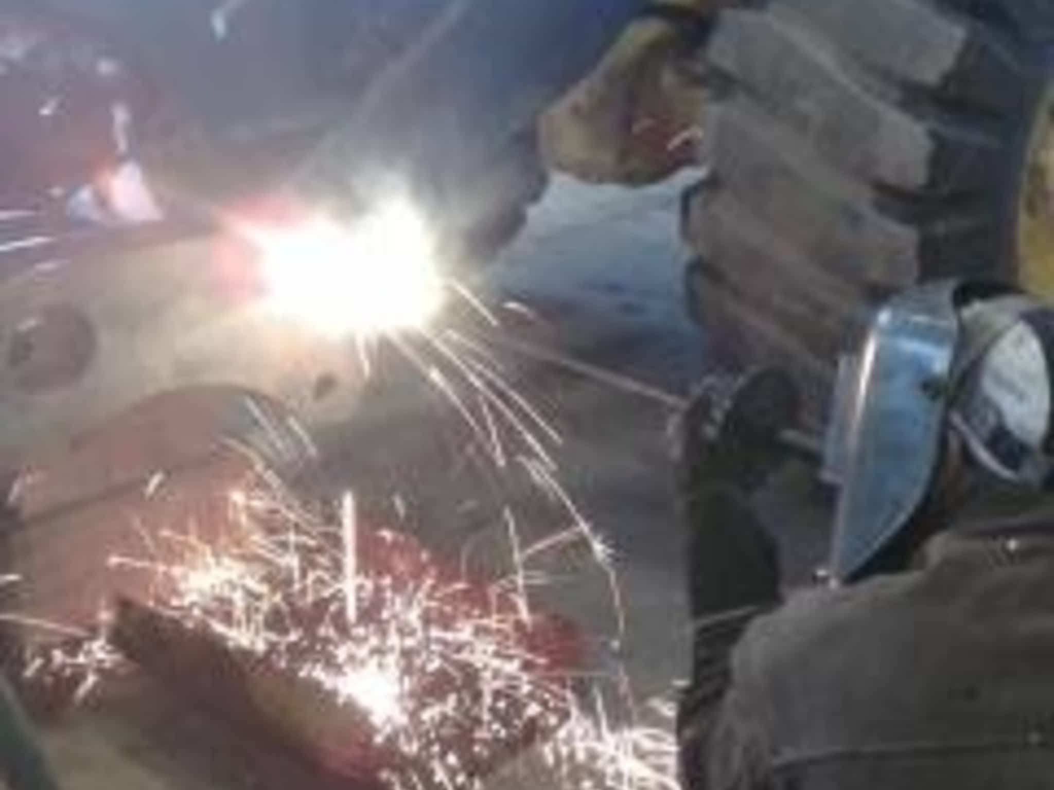 photo Cosmic Mobile Welding